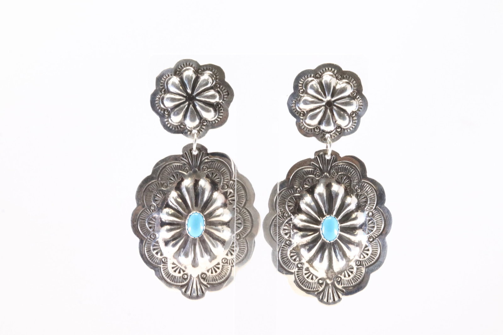America Sterling Silver Kingman Turquoise Post / Dangling Earring's.: This is a America Sterling Silver Kingman Turquoise Post / Dangling Earring's.