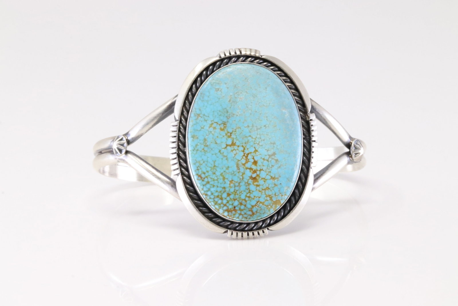 Native America Navajo Sterling Silver Number 8 Turquoise Bracelet Cuff By Eugene Balone.: This is a Native America Navajo Sterling Silver Number 8 Turquoise Bracelet Cuff By Eugene Balone. Stamp Eugene Belone.