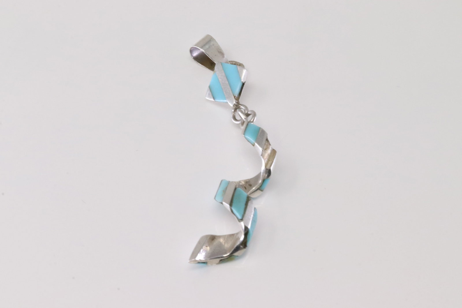 America Sterling Silver Turquoise Pendant.: This is a America Sterling Silver Turquoise Pendant.