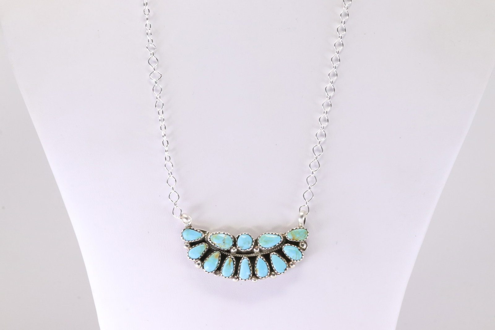Native America Navajo Sterling Silver Turquoise Necklace By E.J.W.: This is a Native America Navajo Sterling Silver Turquoise Necklace By E.J.W. Stamp EJW. Necklace length: 18.00"