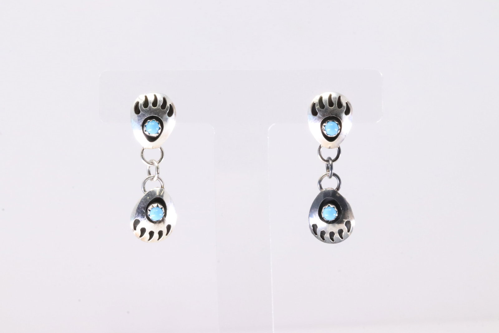 America Sterling Silver Bear Paw Turquoise Post / Dangling Earring's.: This is a America Sterling Silver Bear Paw Turquoise Post / Dangling Earring's.