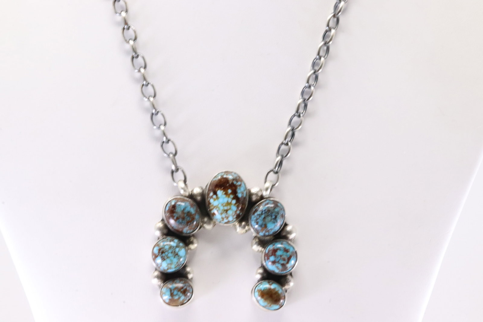 Native America Navajo Sterling Silver Turquoise Necklace By AL.: This is a Native America Navajo Sterling Silver Turquoise Necklace By AL. Stamp AL. Necklace Length: 16.00.