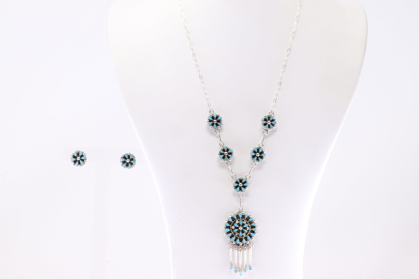 Native America Zuni Sterling Silver Kingman Turquoise Necklace & Earring's Set By Tricia Leekity.: This is a Native America Zuni Sterling Silver Kingman Turquoise Necklace & Earring's Set By Tricia Leekity. Necklace length: 20.00"