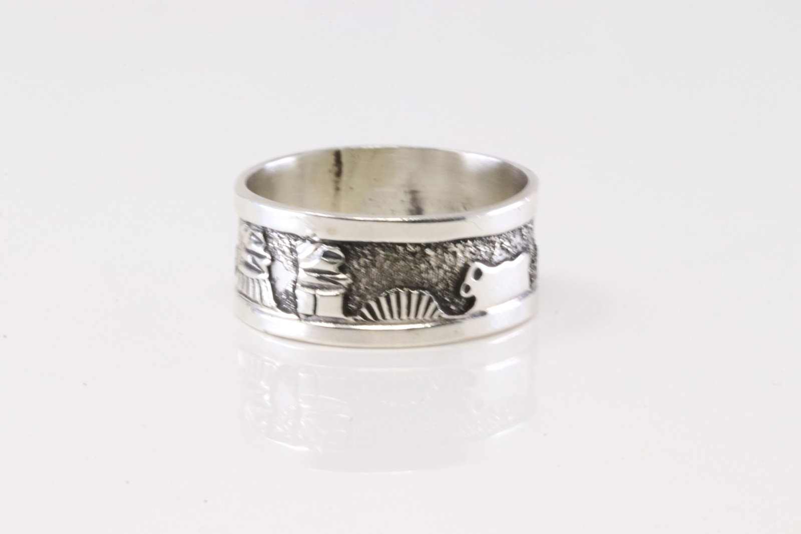 Native America Navajo Sterling Silver Storyteller Ring By B.: This is a Native America Navajo Sterling Silver Storyteller Ring By B. Stamp B. Ring Size: 11.00.