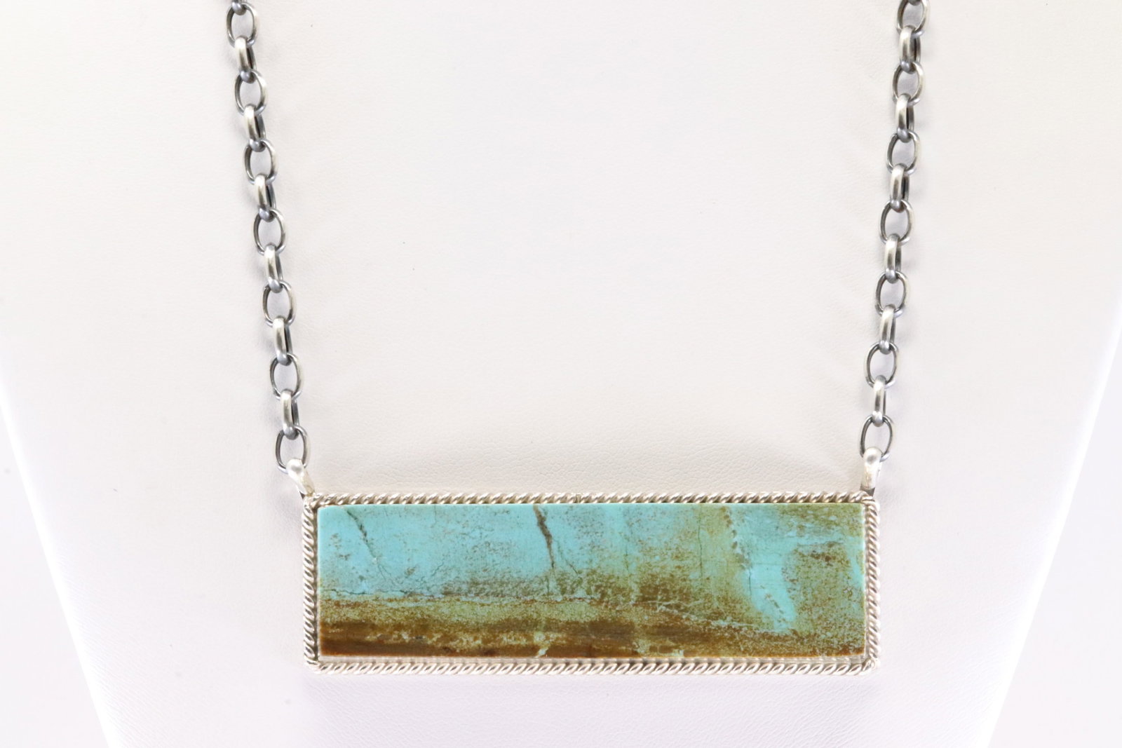 Native America Navajo Sterling Silver Number 8 Turquoise Necklace By Brandon Etcitty.: This is a Native America Navajo Sterling Silver Number 8 Turquoise Necklace By Brando Etcitty. Necklace length: 16.00"