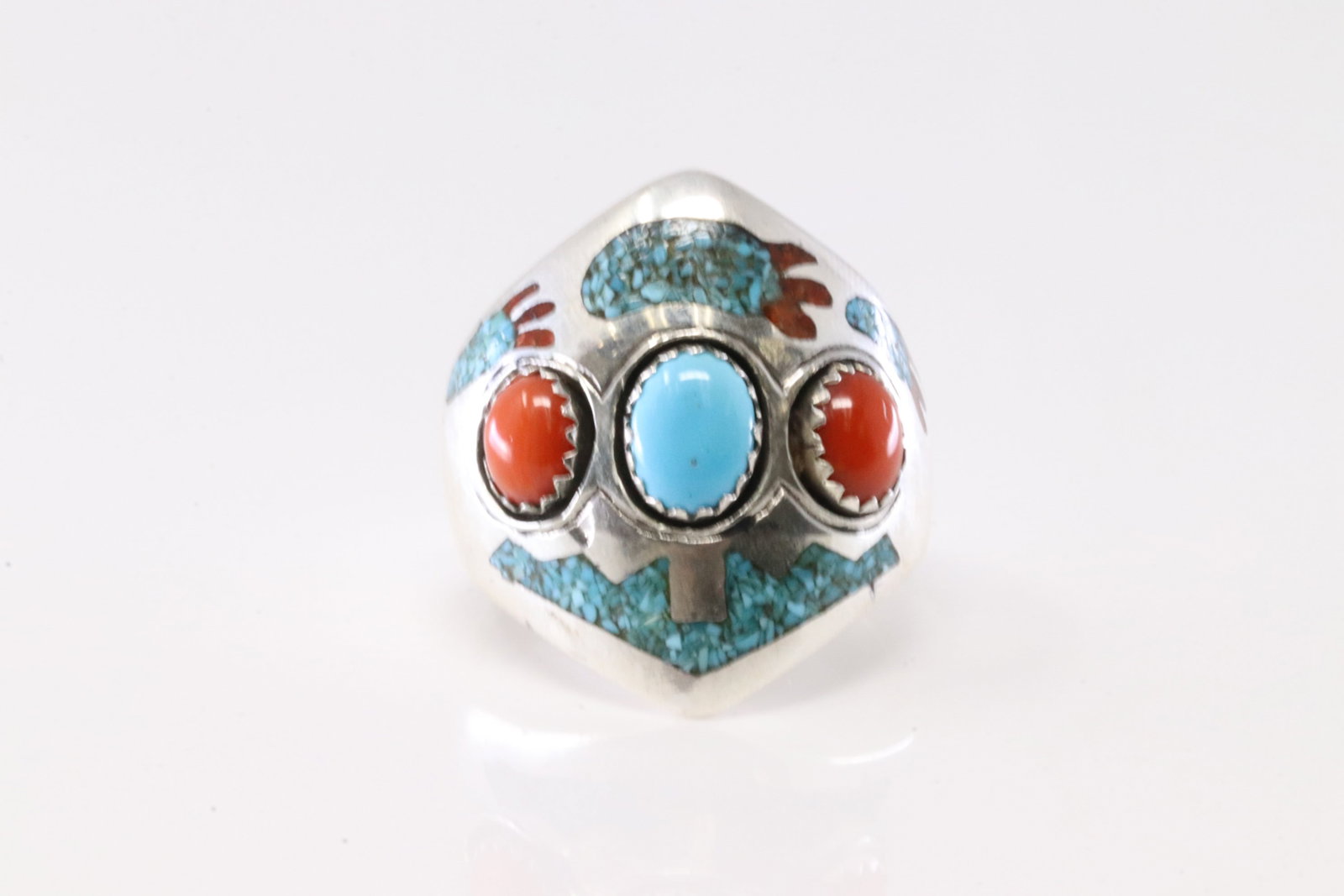 Native America Navajo Sterling Silver Coral & Turquoise Ring By F.S.: This is a Native America Navajo Sterling Silver Coral & Turquoise Ring By F.S. Ring size: 11.00.