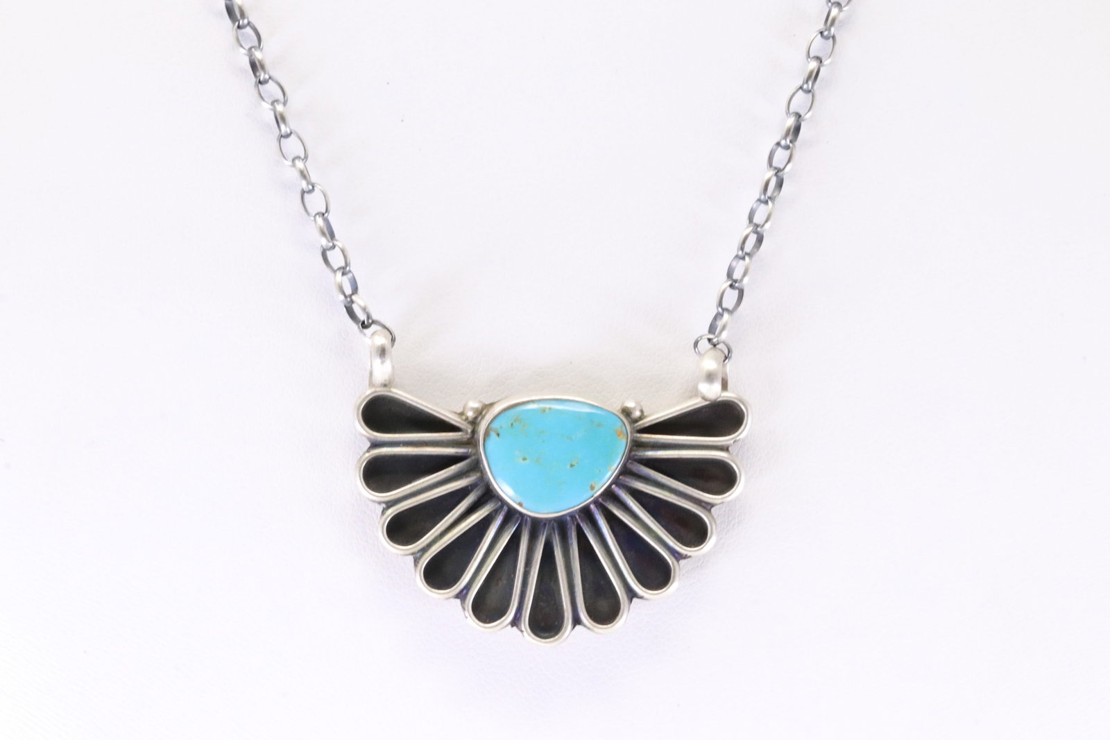 Native American Navajo Sterling Silver Kingman Turquoise Necklace By Geraldine James. (1 of 4)