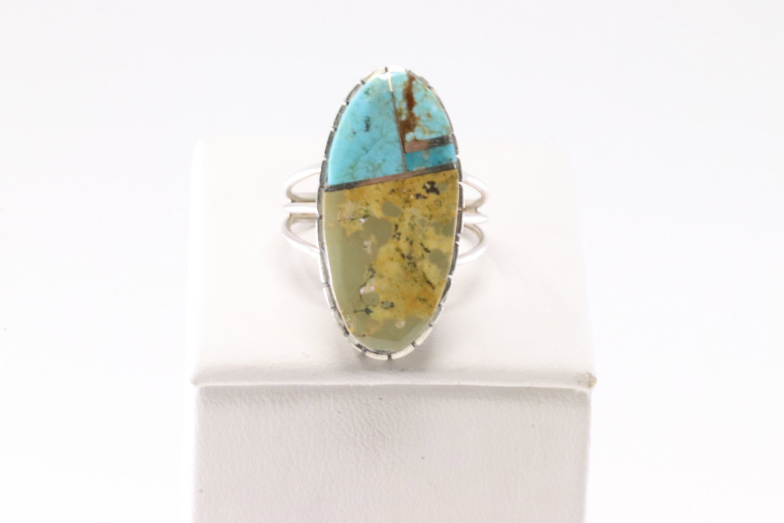 Native America Navajo Sterling Silver Multi-Color Stone Inlay Ring By H.Smith.: This is a Native America Navajo Sterling Silver Multi-Color Stone Inlay Ring By H.Smith. Ring size: