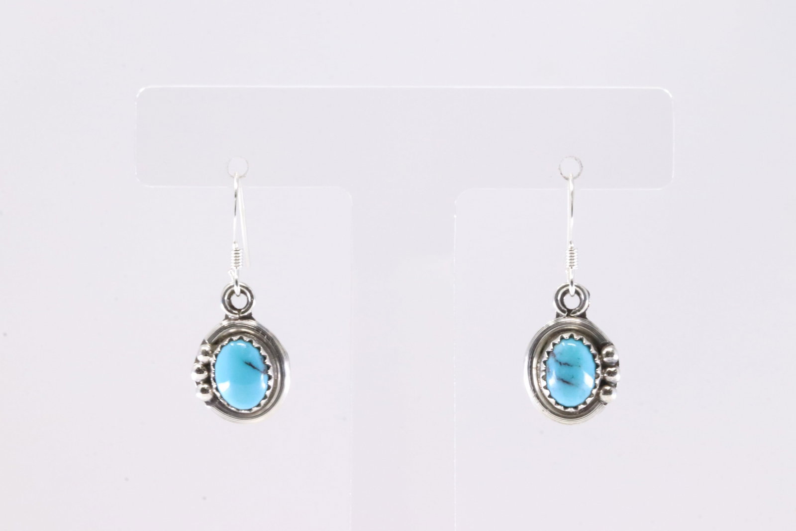 American Sterling Silver Turquoise Dangling Earring's.: This is a American Sterling Silver Turquoise Dangling Earring's.