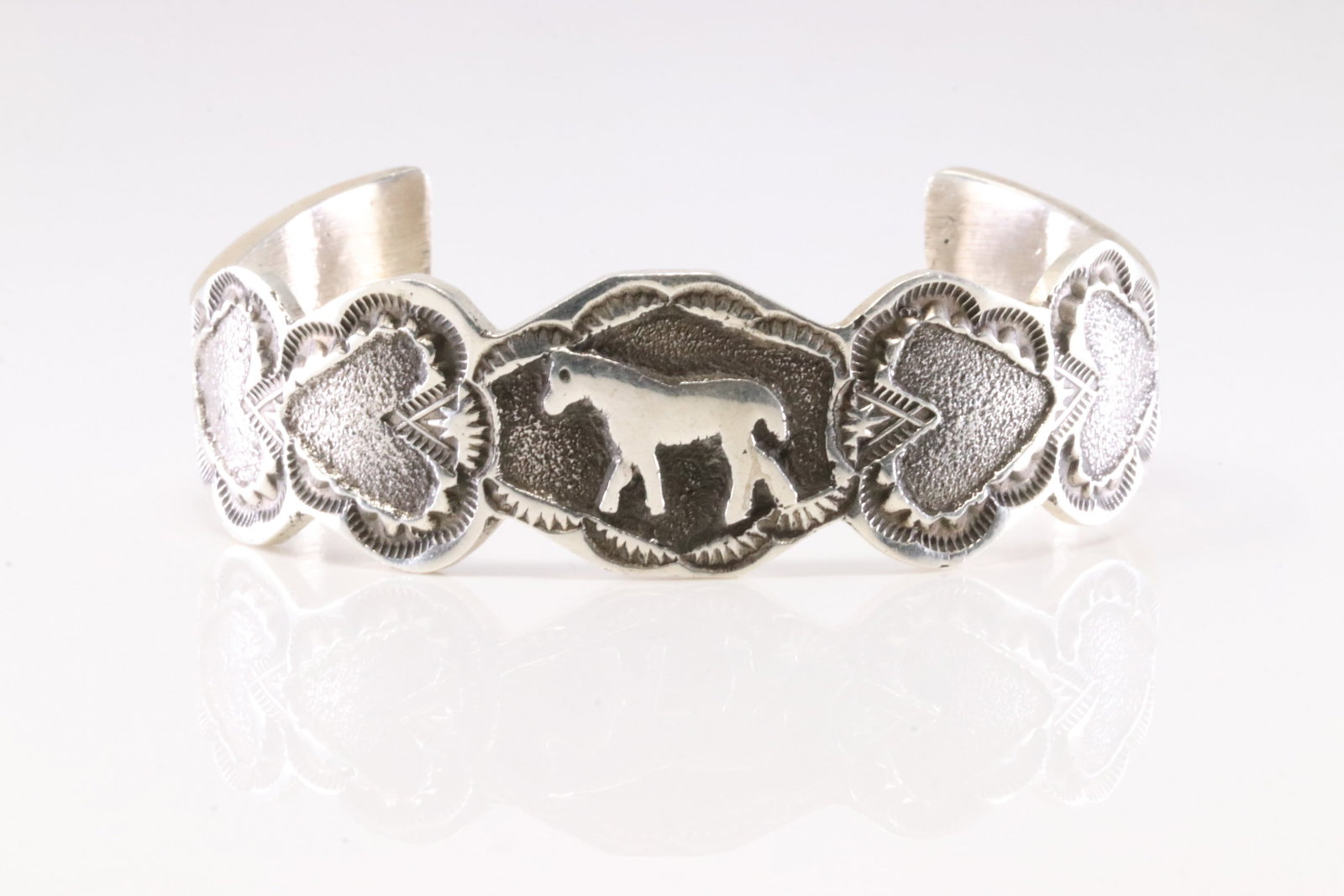 Native America Navajo Sterling Silver Solid Horse Bracelet Cuff By K.: This is a Native America Navajo Sterling Silver Solid Horse Bracelet Cuff By K.