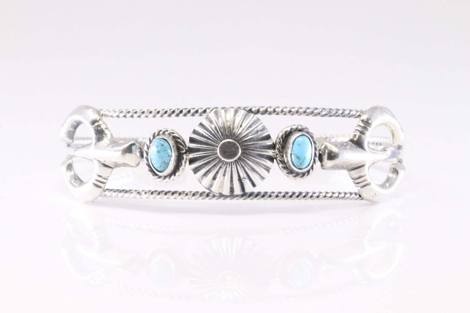 Native America Navajo Sterling Silver Turquoise Bracelet Cuff By Bobby Platero.: This is a Native America Navajo Sterling Silver Turquoise Bracelet Cuff By Bobby Platero. Stamp From R.B Company.