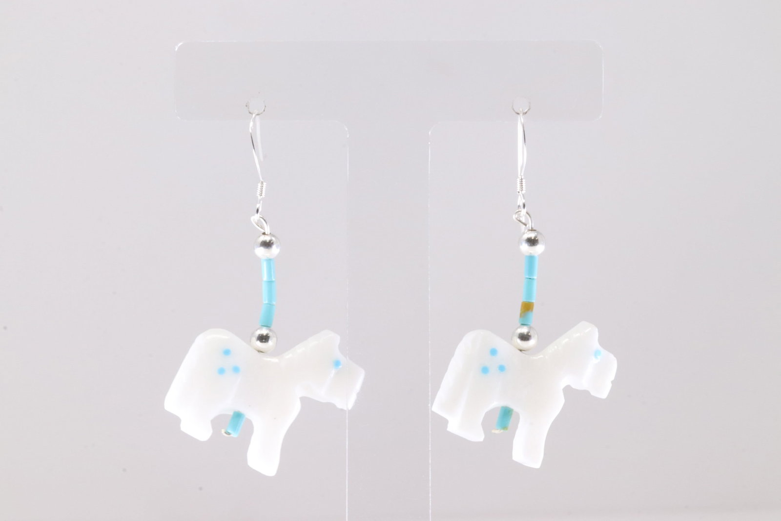 America Sterling Silver Hishi & Turquoise Horse Dangling Earring's.: This is a America Sterling Silver Hishi & Turquoise Horse Dangling Earring's.