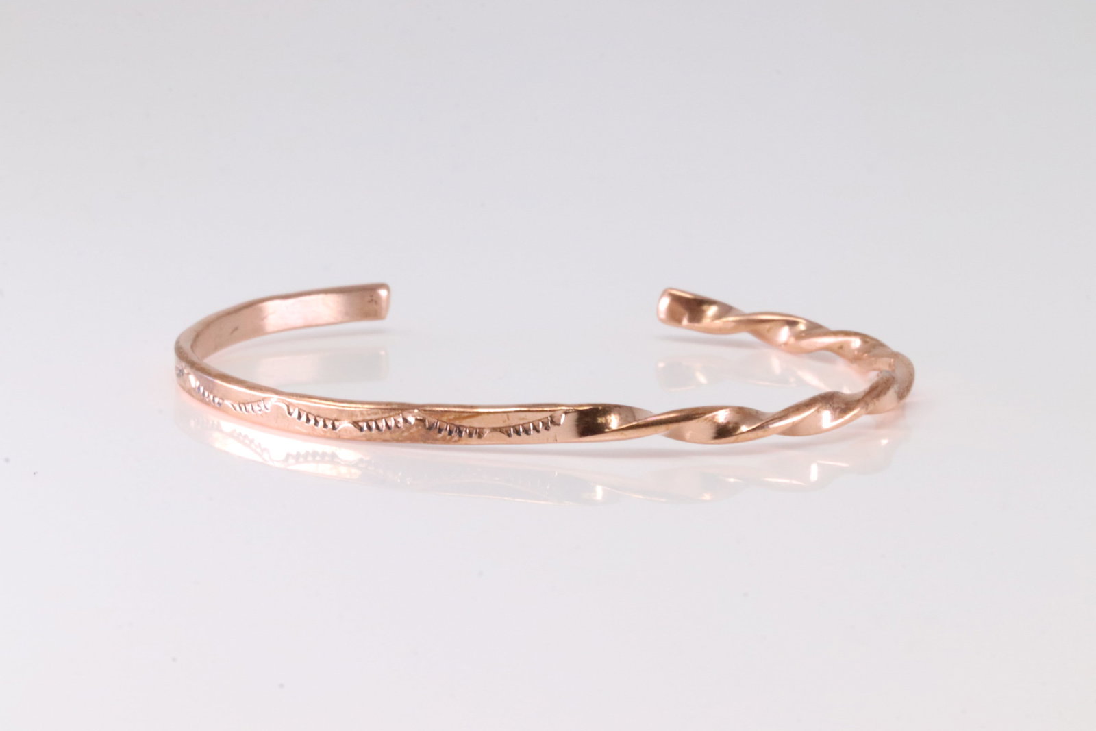 America Navajo Copper Bracelt Cuff.: This is a America Navajo Copper Bracelt Cuff.