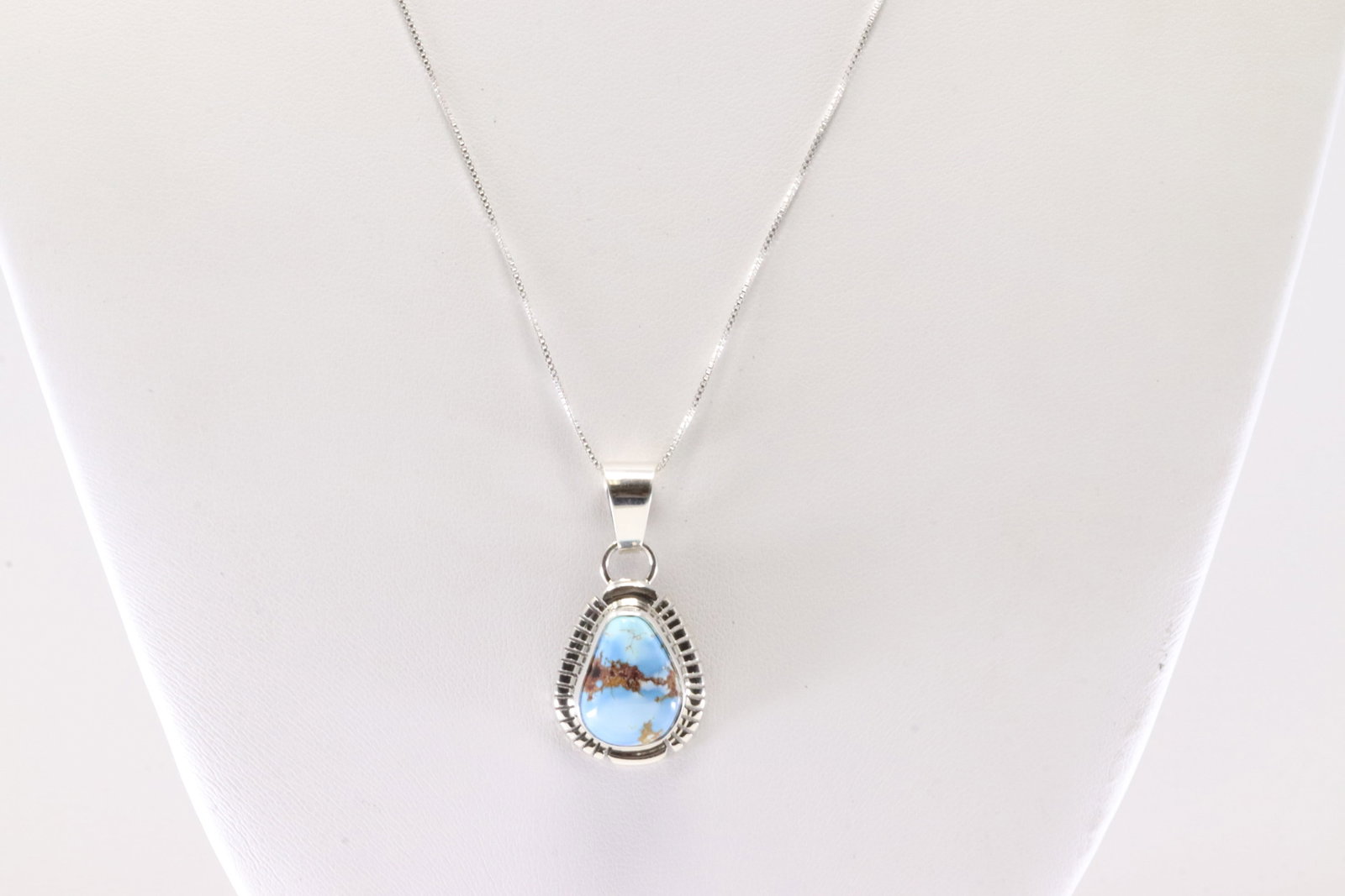 Native America Navajo Sterling Silver Golden Hill Turquoise Pendant By NJ With A 925 Necklace.: This is a Native America Navajo Sterling Silver Golden Hill Turquoise Pendant By NJ With A 925 Necklace. Stamp NJ. Necklace Length: 18.00.