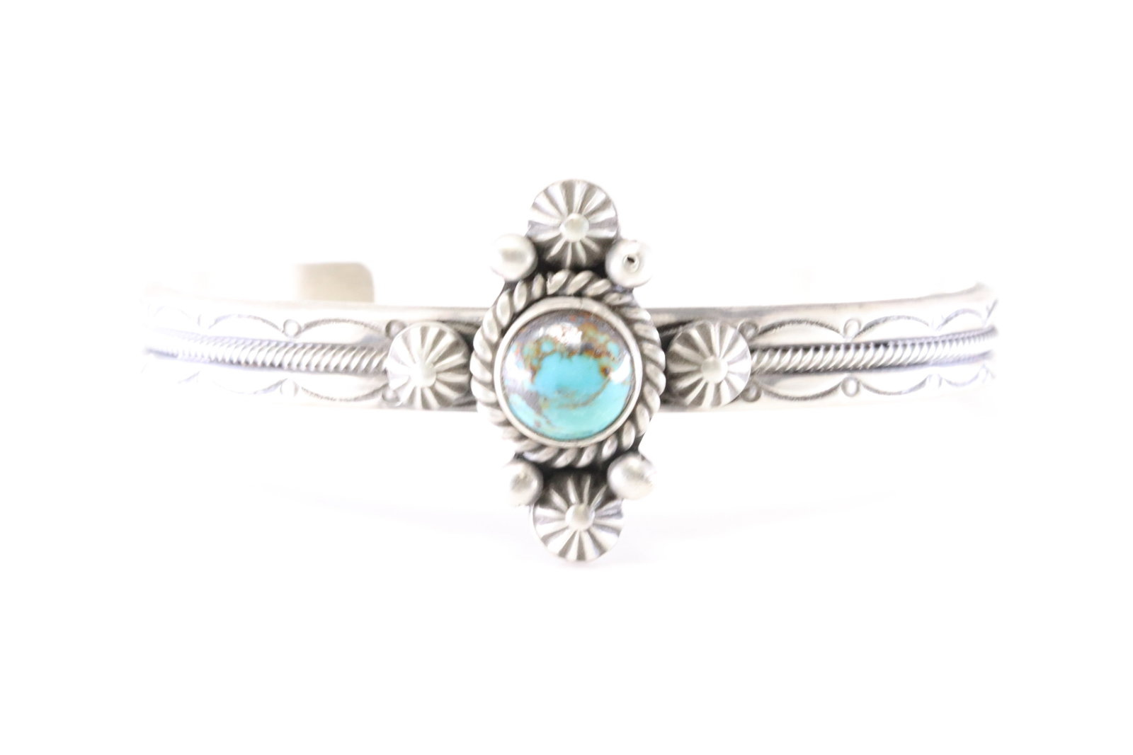 Native American Navajo Sterling Silver Kingman Turquoise Bracelet Cuff By Mike Calladito.: This is a Native American Navajo Sterling Silver Kingman Turquoise Bracelet Cuff By Mike Calladito. Stamp MC.