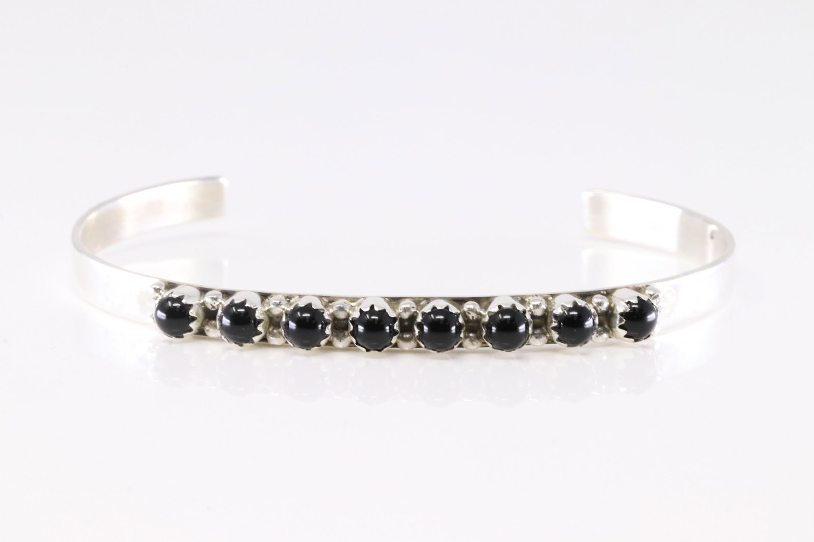 Native American Navajo Sterling Silver Black Onyx Bracelet Cuff By GP.: This is a Native American Navajo Sterling Silver Black Onyx Bracelet Cuff By GP. Stamp GP.