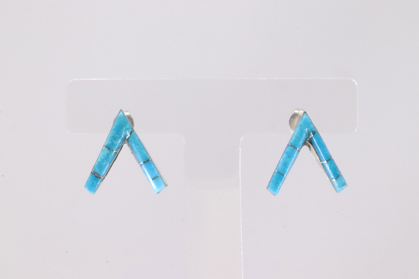 Native American Zuni Sterling Silver Turquoise Inlay Post Earring's By Gloria Waseta.: This is a Native American Zuni Sterling Silver Turquoise Inlay Post Earring's By Gloria Waseta. Stamp GW.