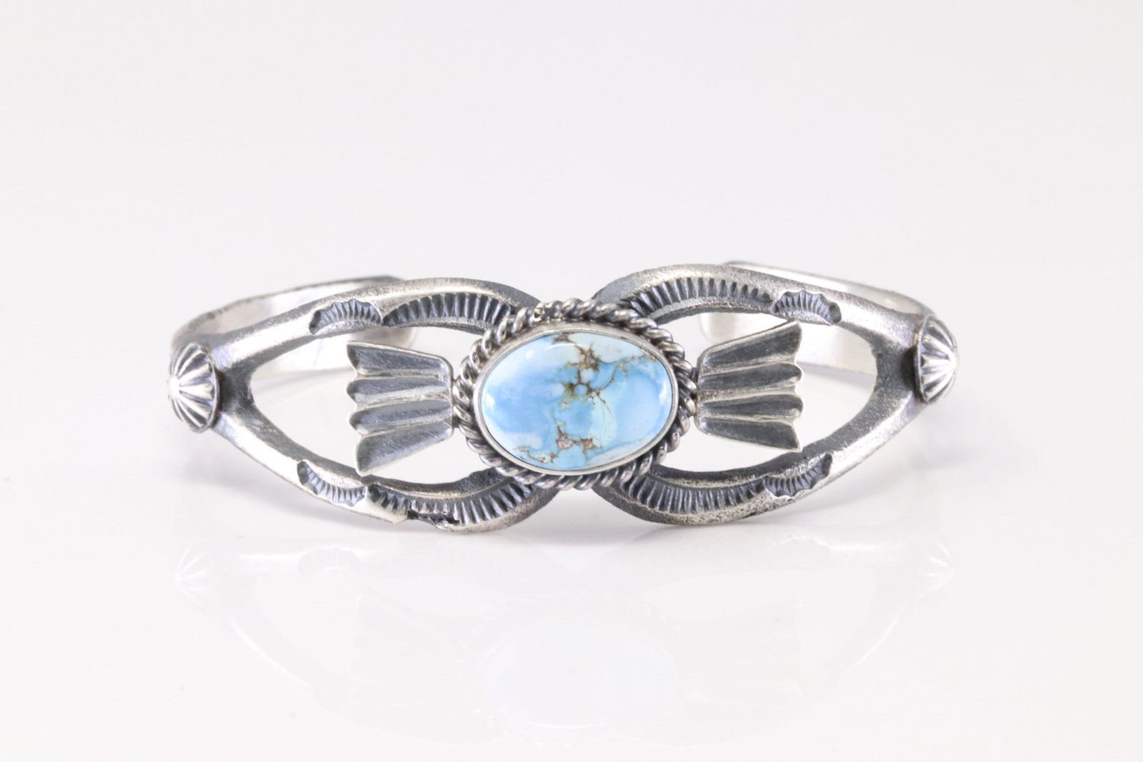 Native America Navajo Sterling Silver Golden Hill Turquoise Bracelet Cuff By Keven Billah.: This is a Native America Navajo Sterling Silver Golden Hill Turquoise Bracelet Cuff By Keven Billah.