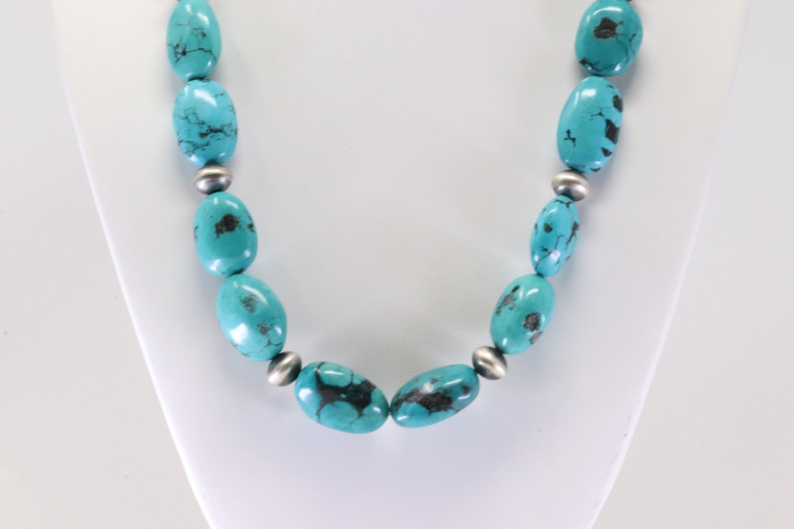America Sterling Silver Pearl Beaded Turquoise Necklace.: This is a America Sterling Silver Pearl Beaded Turquoise Necklace. Necklace Length: 20.00.