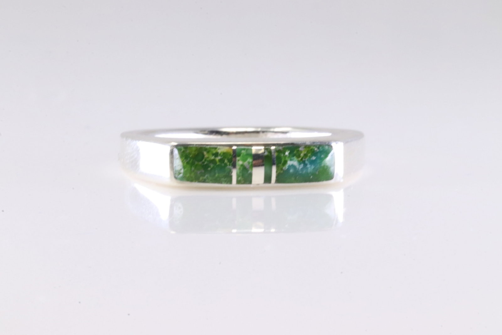 Native America Navajo Sterling Silver Sonora Gold Turquoise Inlay Ring By AT.: This is a Native America Navajo Sterling Silver Sonora Gold Turquoise Inlay Ring By AT. Stamp AT. Ring Size: 7.50.
