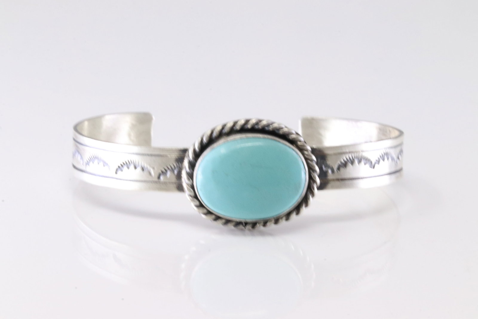 Native America Navajo Sterling Silver Kingman Turquoise Bracelet Cuff By Rick Enriquez. (1 of 4)