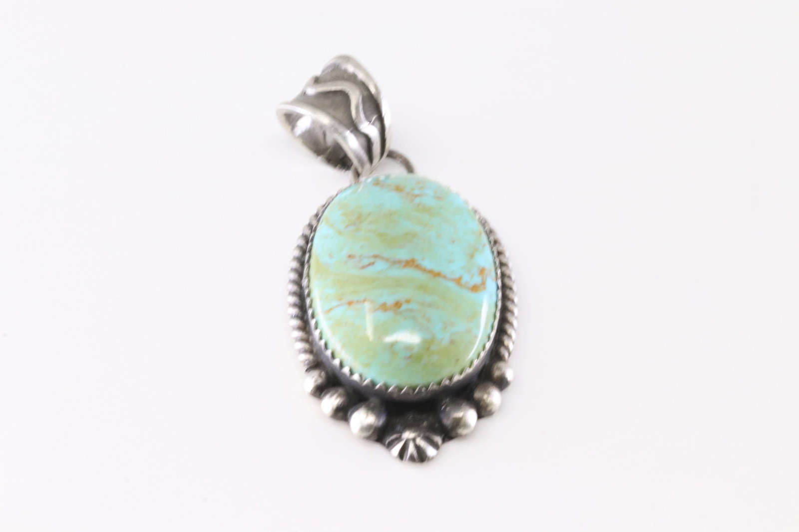 America Sterling Silver Kingman Turquoise Pendant.: This is a America Sterling Silver Kingman Turquoise Pendant.