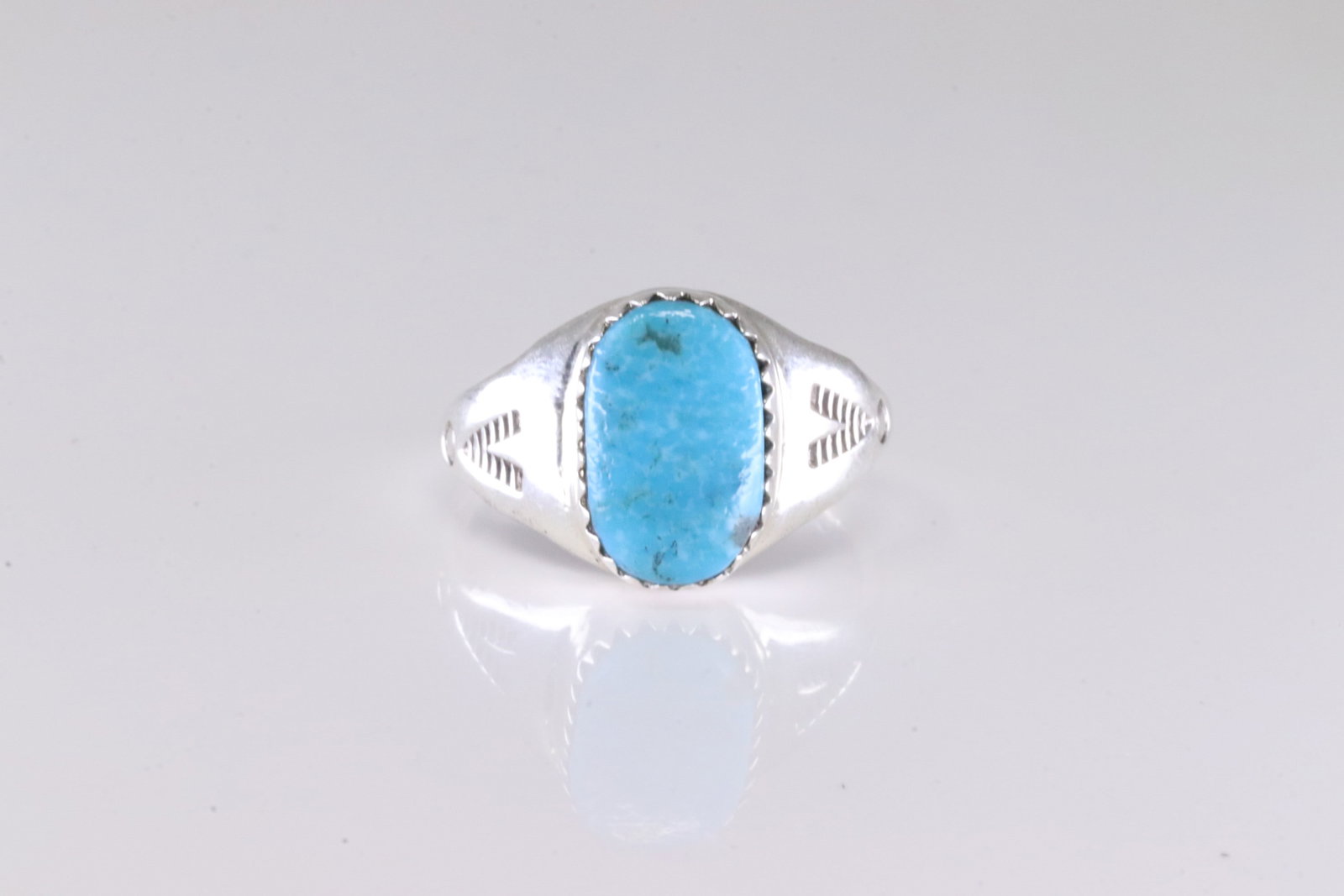 Native America Navajo Sterling Silver Turquoise Ring By ML.: This is a Native America Navajo Sterling Silver Turquoise Ring By ML. Stamp ML. Ring Size: 8.00.