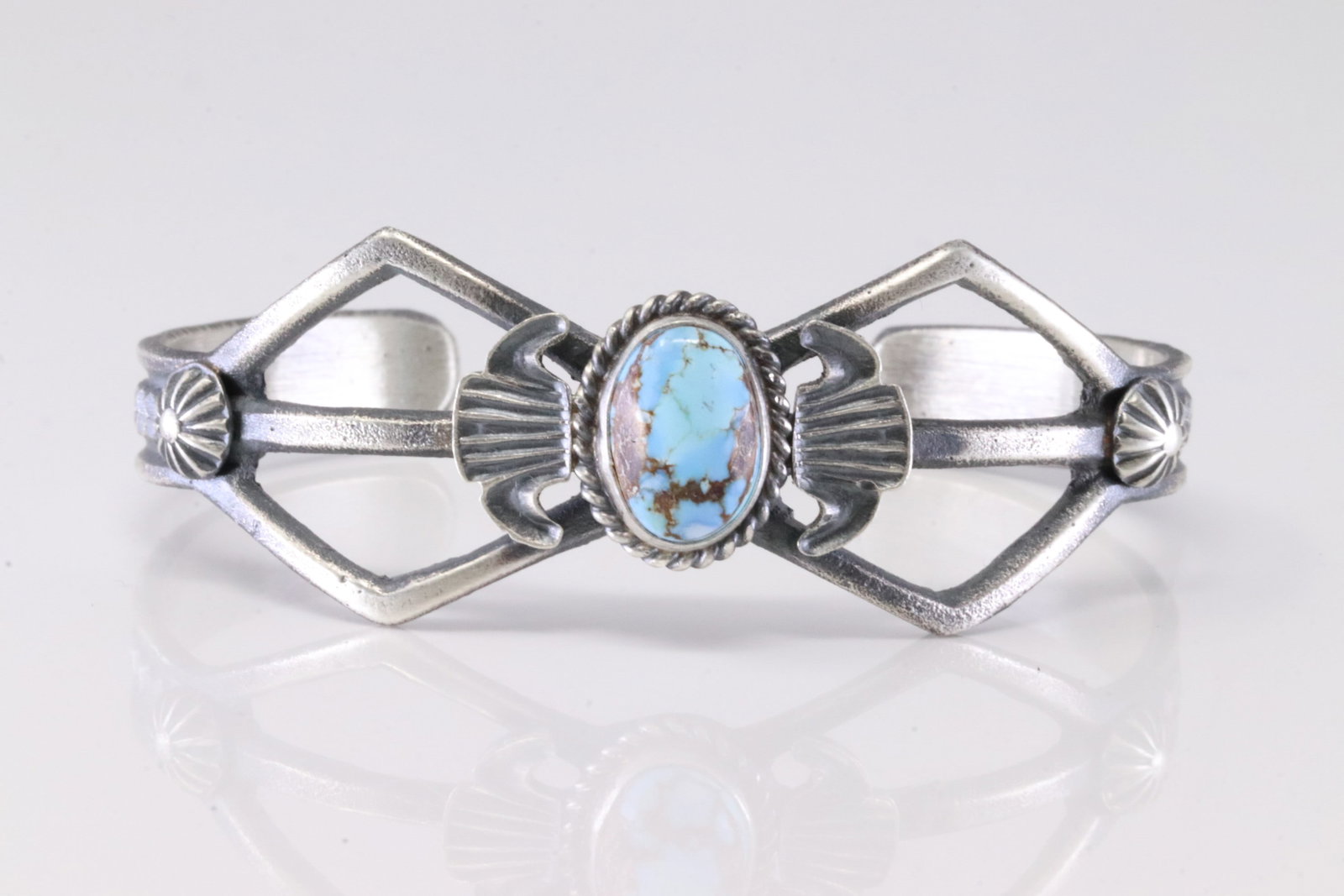 Native America Navajo Sterling Silver Golden Hill Turquoise Bracelet Cuff By Keven Billah.: This is a Native America Navajo Sterling Silver Golden Hill Turquoise Bracelet Cuff By Keven Billah. K Billah.