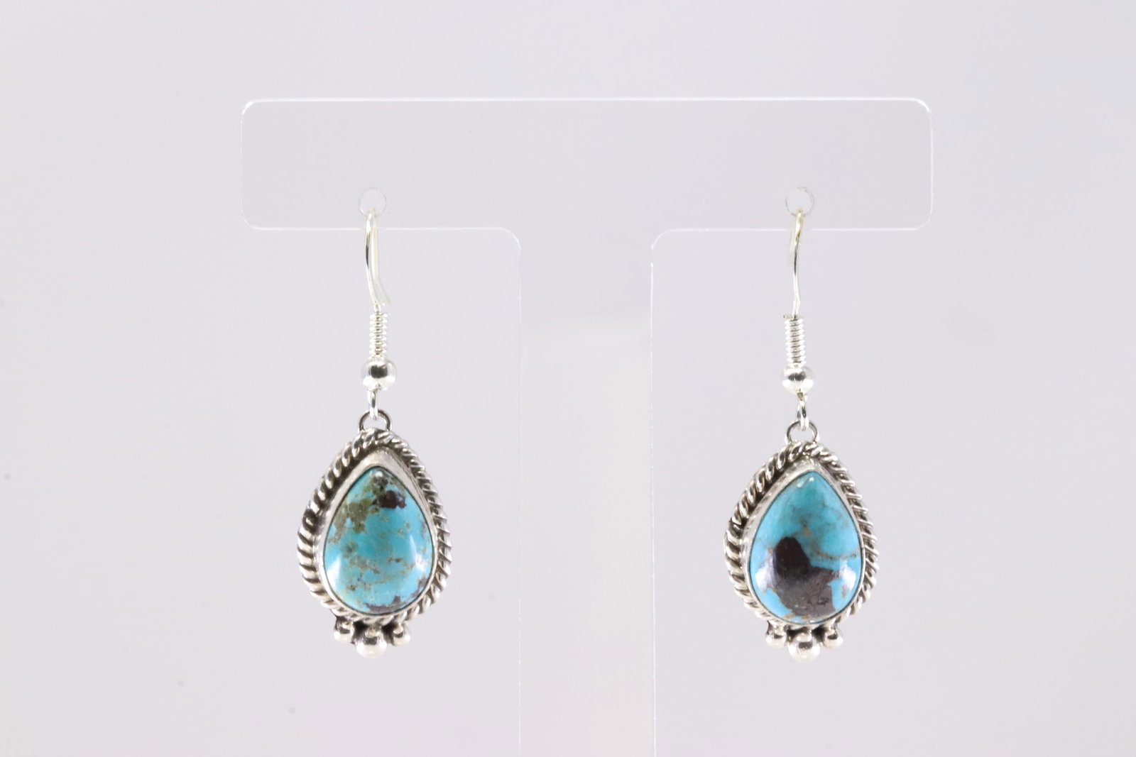 Native America Navajo Sterling Silver Kingman Turquoise Dangling Earring's By Tricia Leekity.: This is a Native America Navajo Sterling Silver Kingman Turquoise Dangling Earring's By Tricia Leekity.