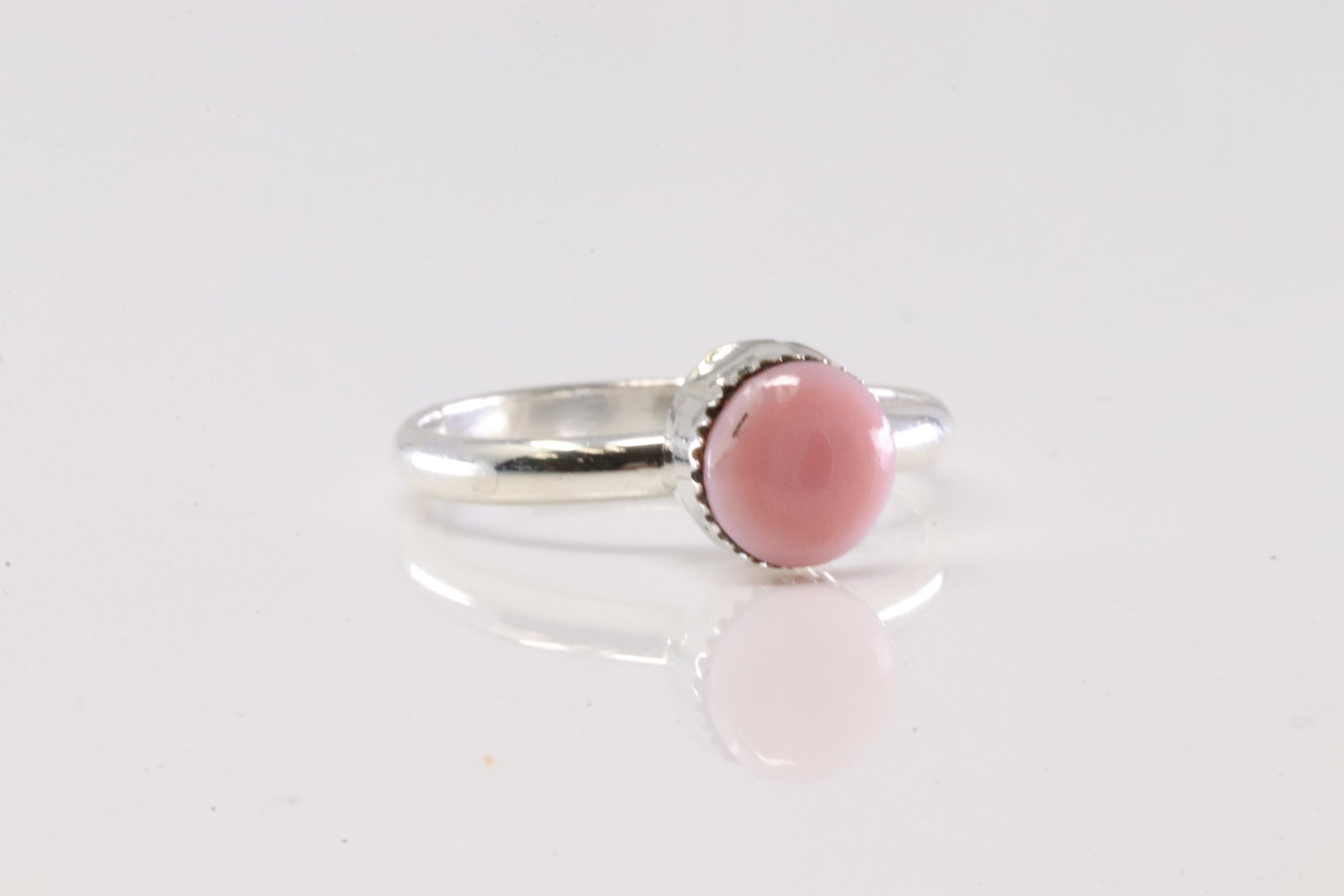 America Sterling Silver Pink Conch Ring. - 2
