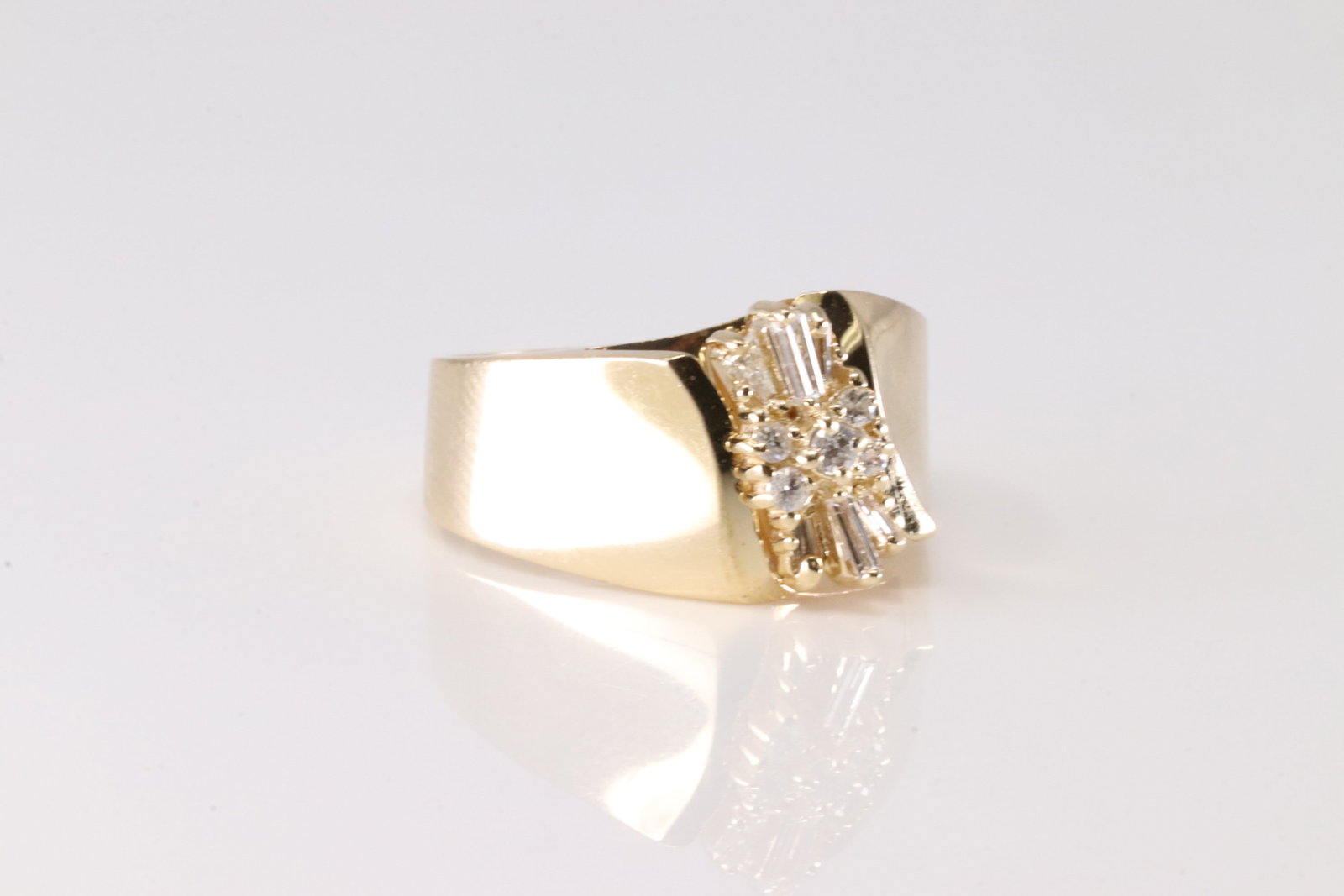 Diamond Ring 14Kt. - 2