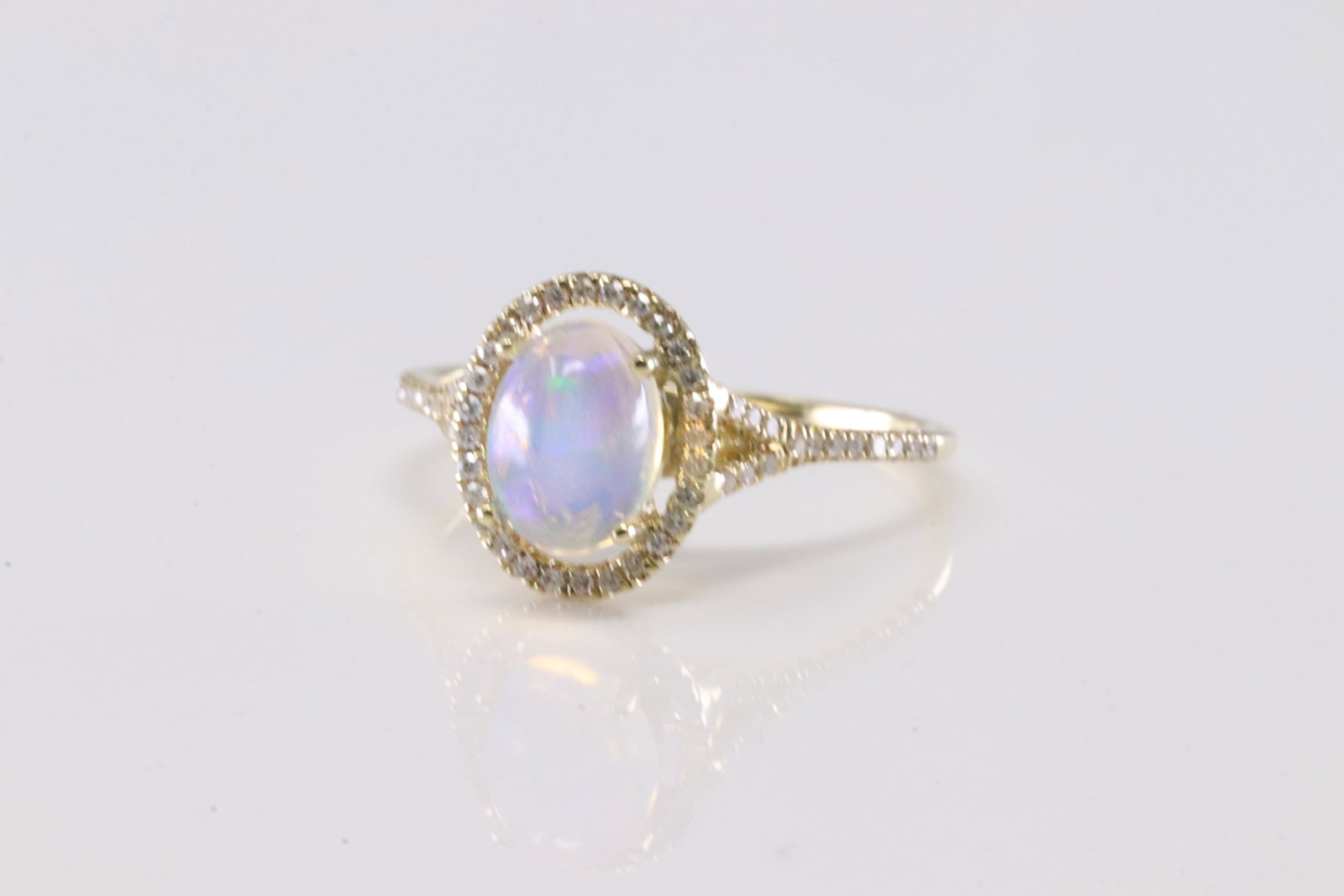 Opal & Diamond Ring 10Kt. - 3