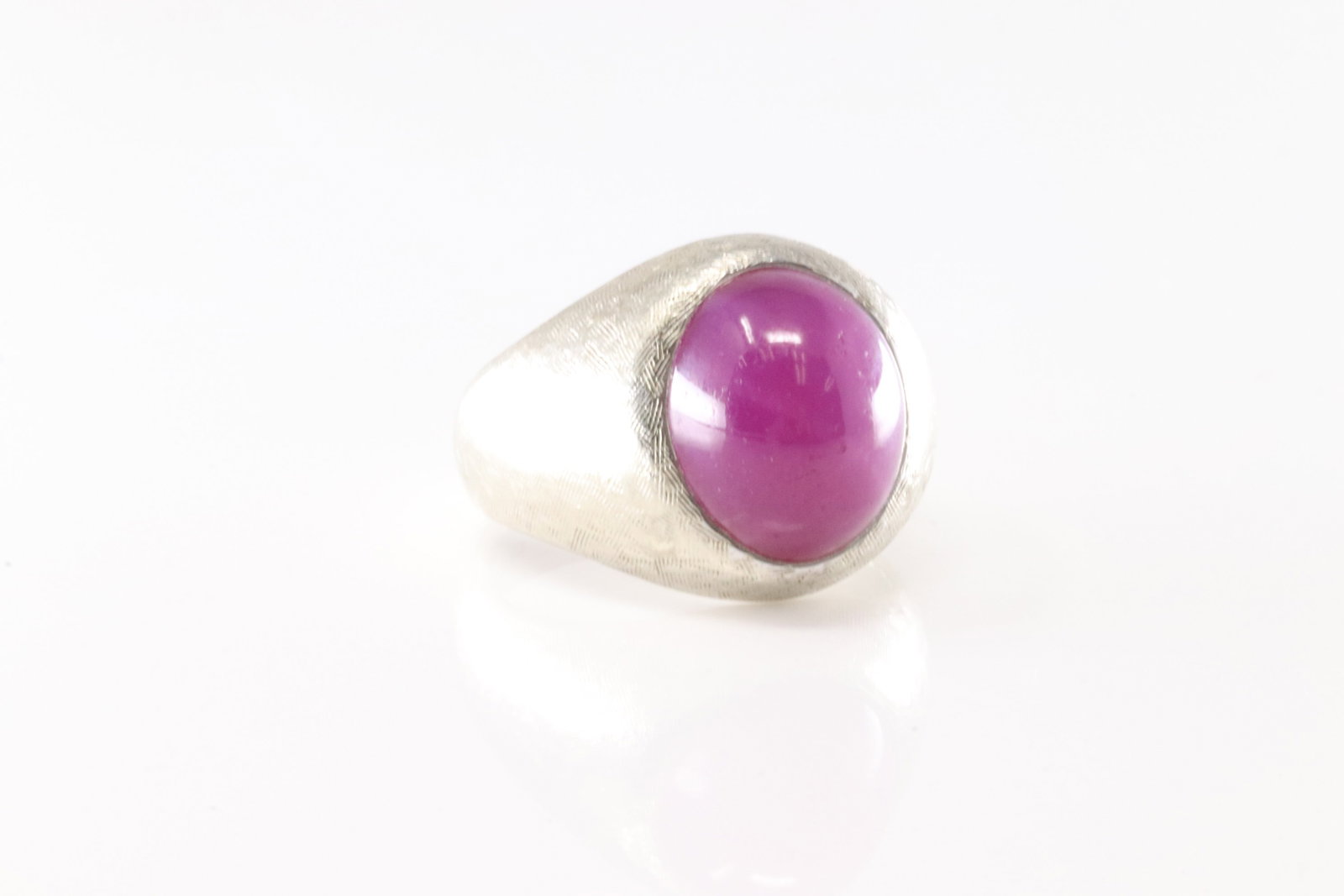 Elegant Ruby Ring 14Kt. - 3