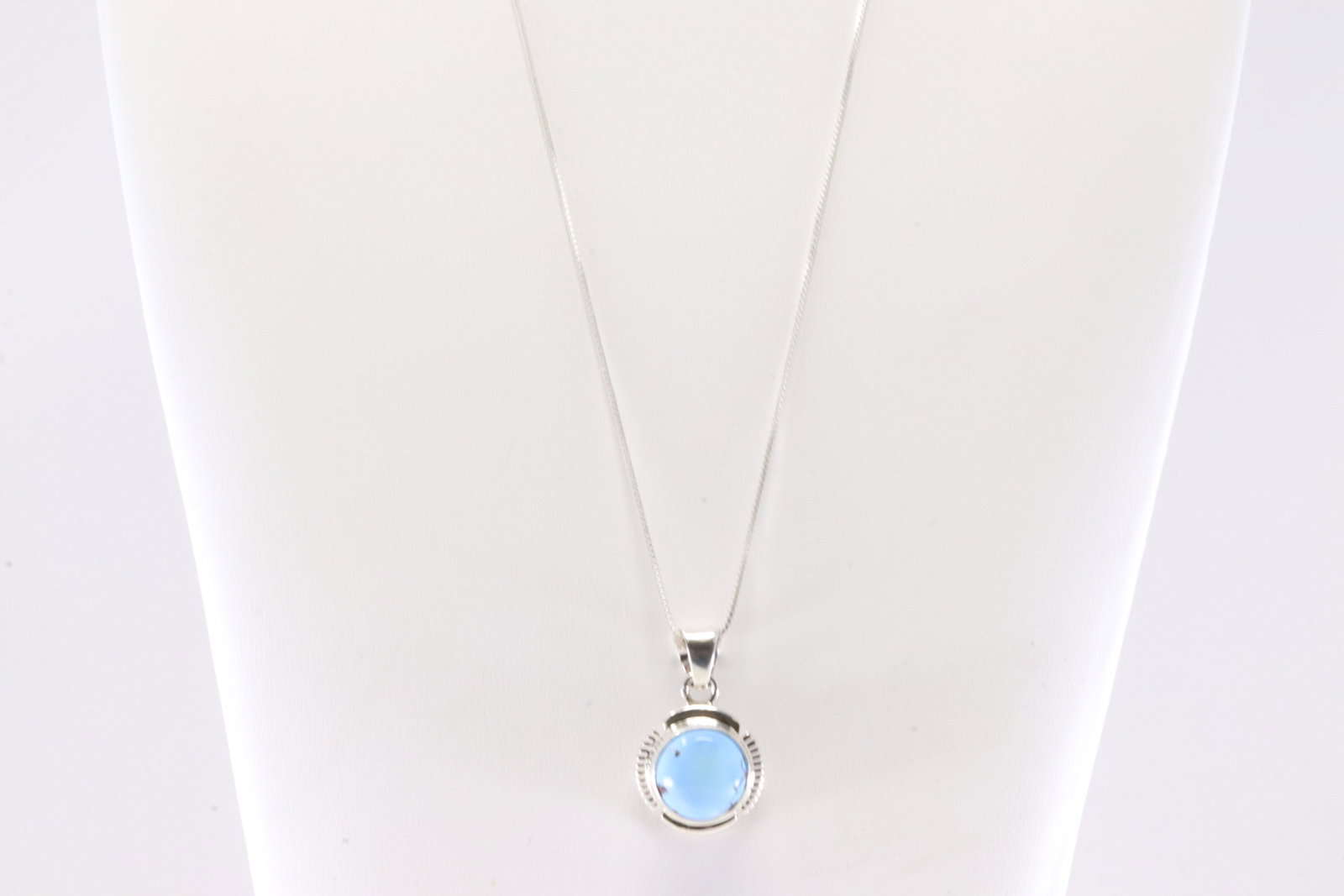 Native America Navajo Sterling Silver Golden Hill Turquoise Pendant By A. with A 925 Necklace.: This is a Native America Navajo Sterling Silver Golden Hill Turquoise Pendant By A. with A 925 Necklace. Necklace length: 18.00"