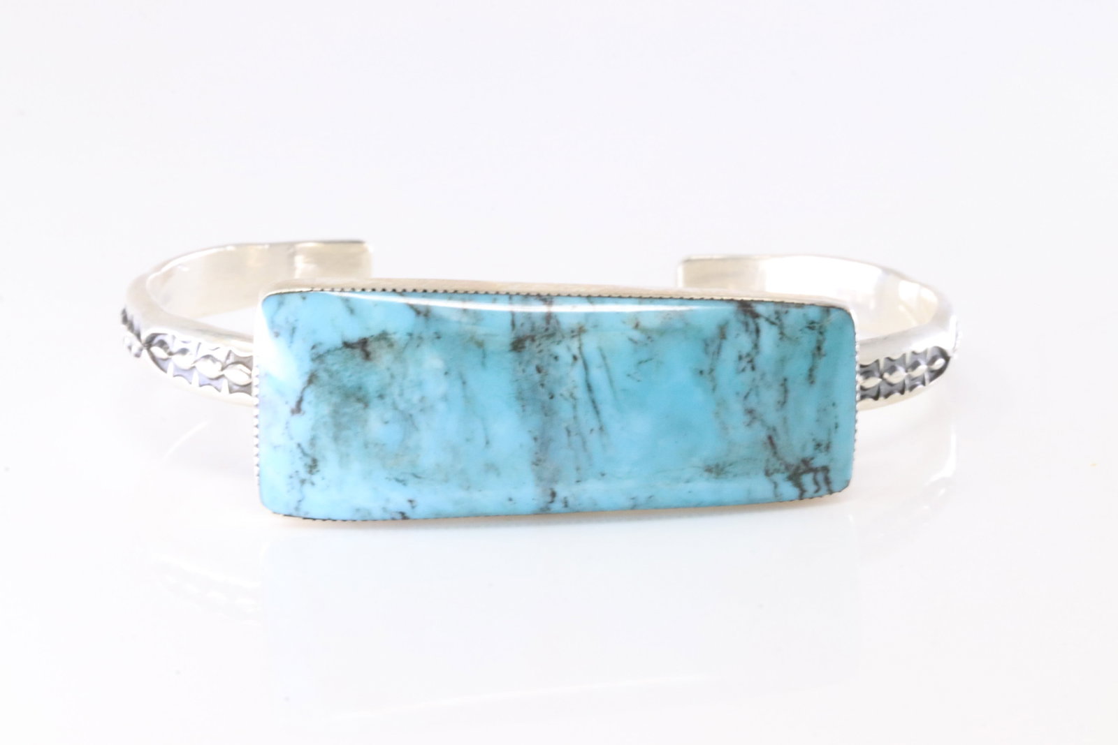 America Sterling Silver Turquoise Bracelet Cuff.: This is a America Sterling Silver Turquoise Bracelet Cuff.