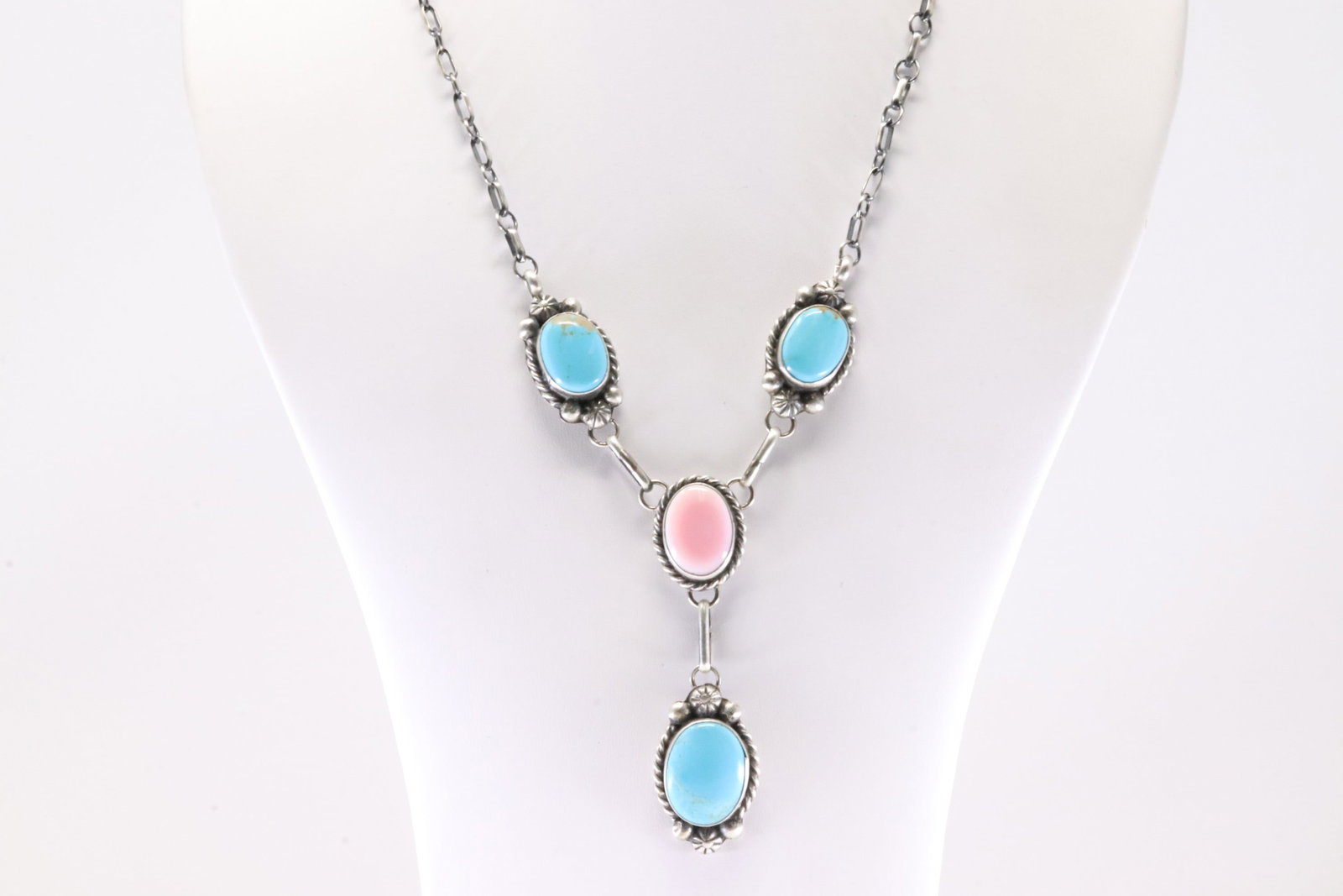 Native America Sterling Silver Pink Conch & Kingman Turquoise Necklace By Augustine Largo. (1 of 4)