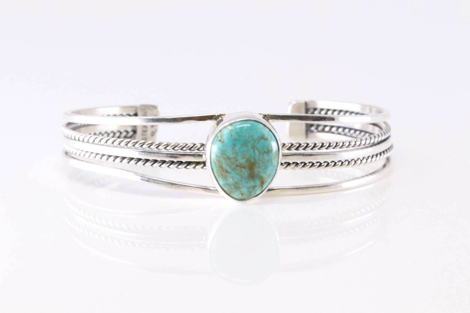 Native America Navajo Sterling Silver Turquoise Bracelet Cuff By R.Tom. (1 of 4)