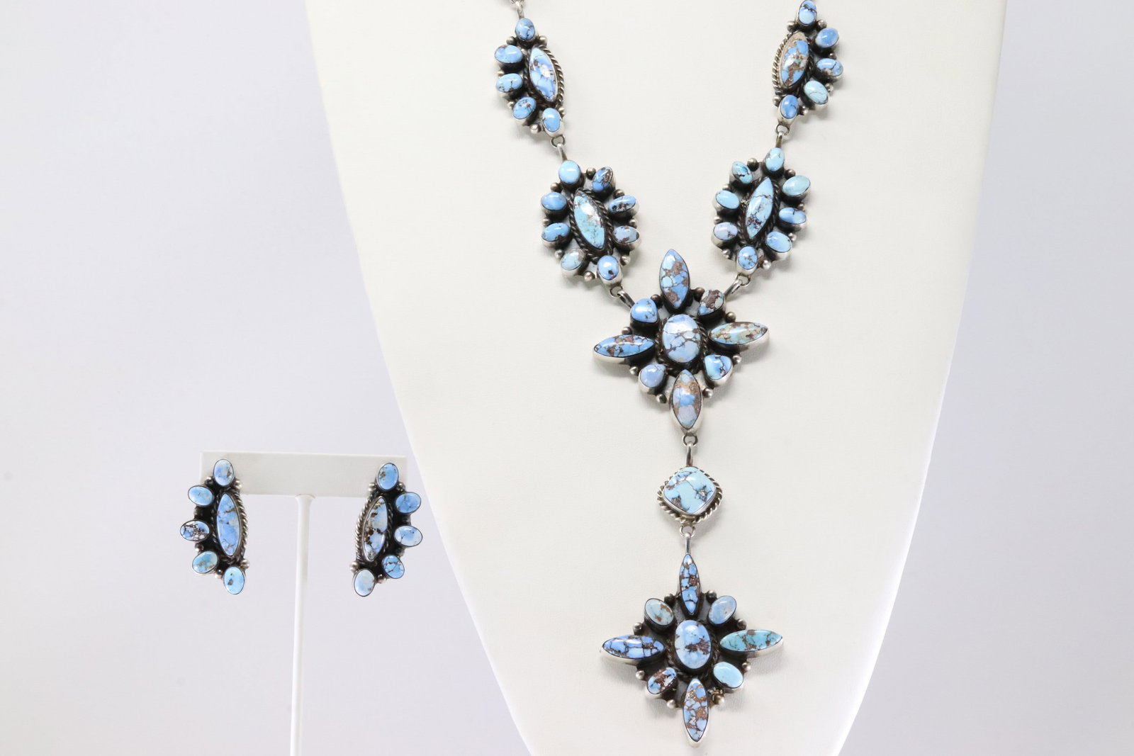 Native American Navajo Sterling Silver Golden Hill Turquoise Necklace & Earring's Set By W.D.: This is a Native American Navajo Sterling Silver Golden Hill Turquoise Necklace & Earring's Set By W.D. Necklace length: 26.00"