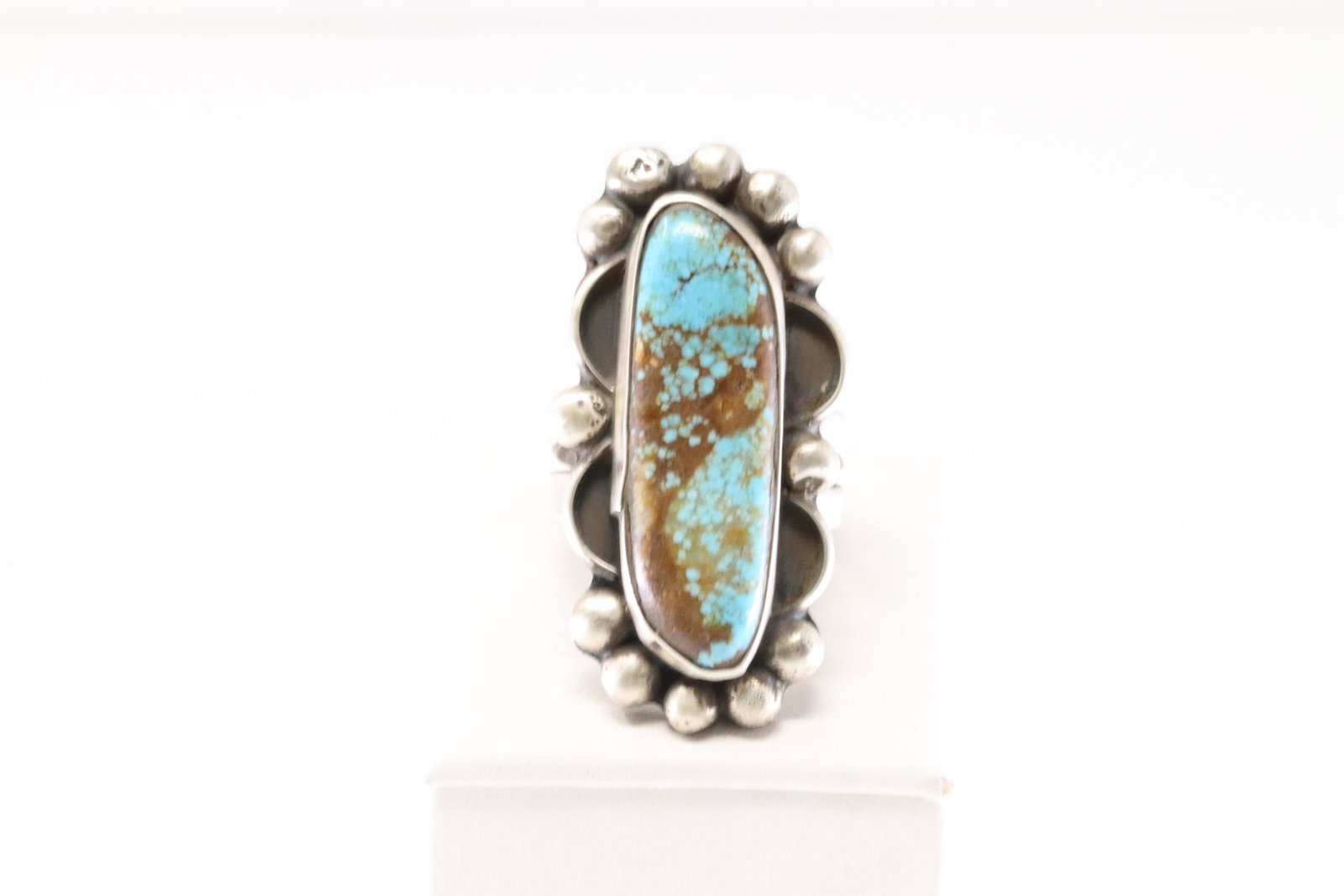 Native America Navajo Sterling Silver Turquoise Ring By V.V.: This a Native America Navajo Sterling Silver Turquoise Ring By V.V. Ring size: 8.50.