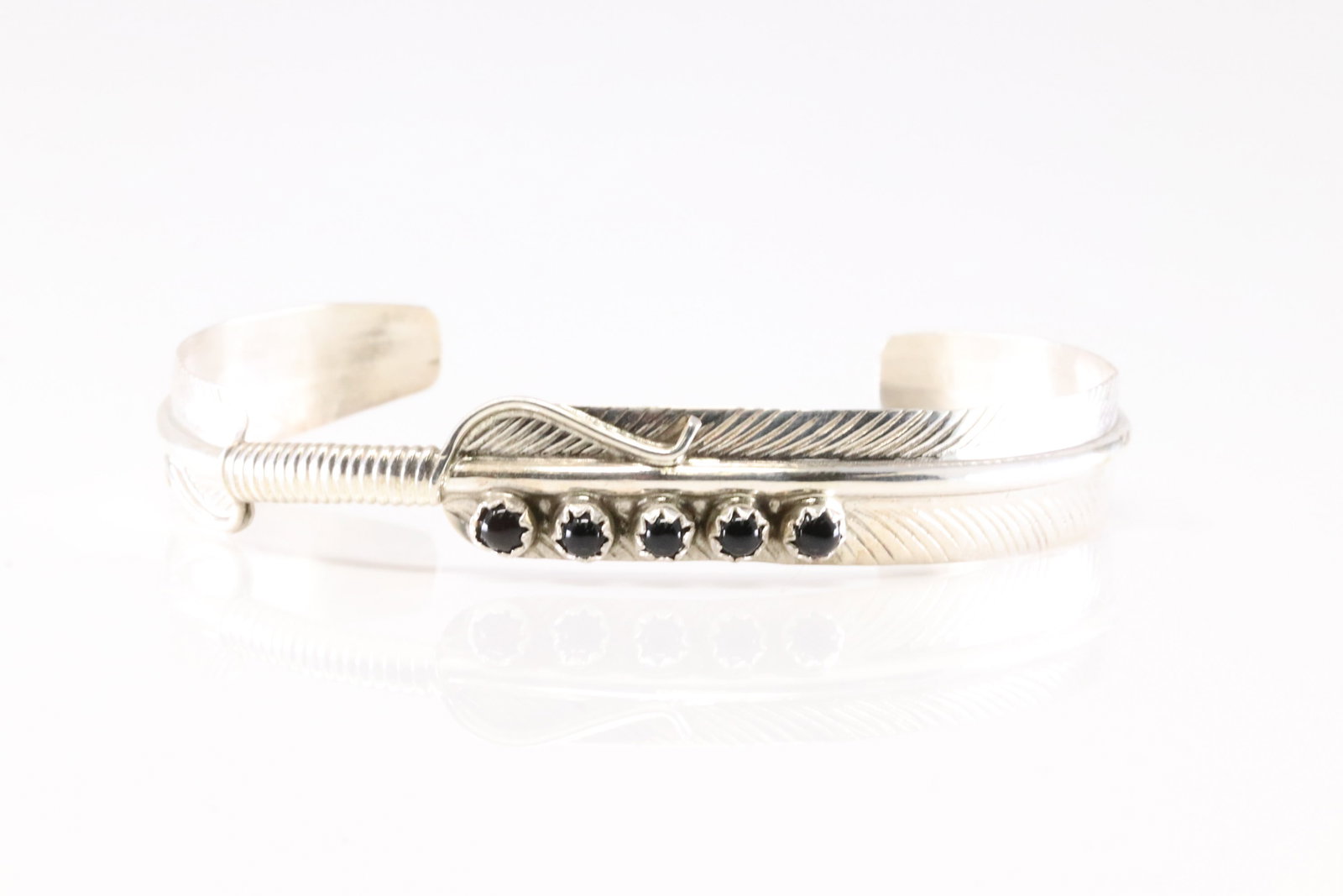 Native America Navajo Sterling Silver Black Onyx Bracelet Cuff By Aaron Davis. (1 of 4)