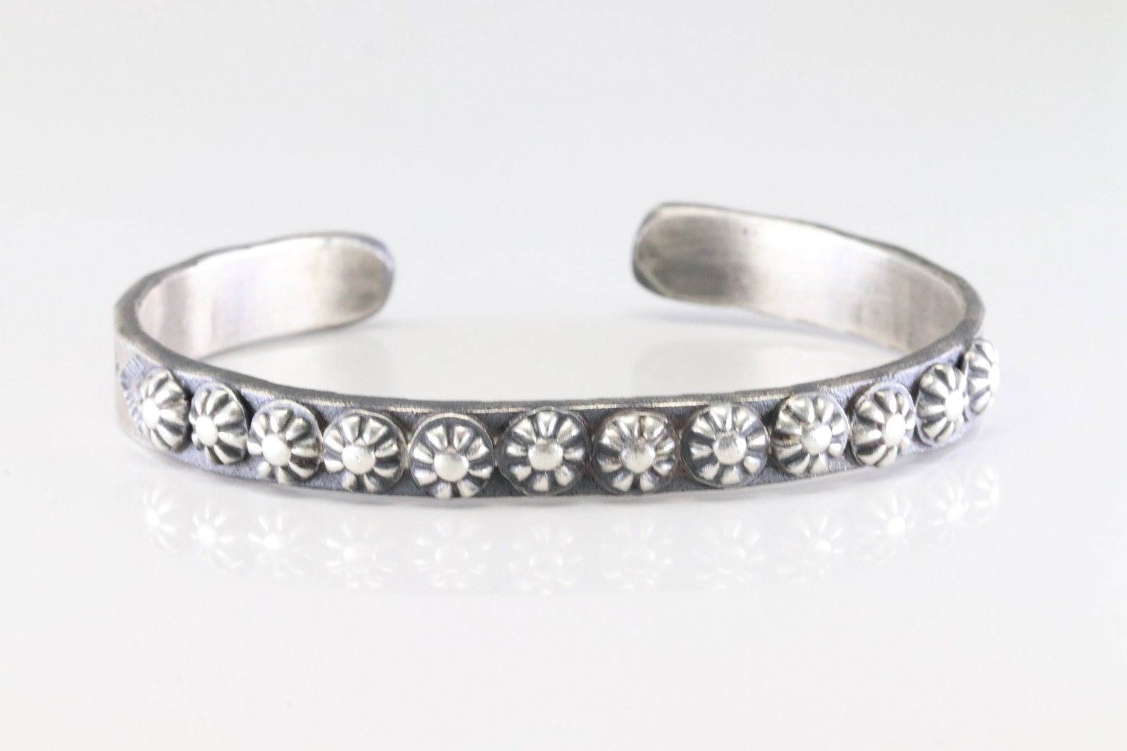 Native America Navajo Sterling Silver Stamp Star Solid Bracelet Cuff By K.B. (1 of 4)