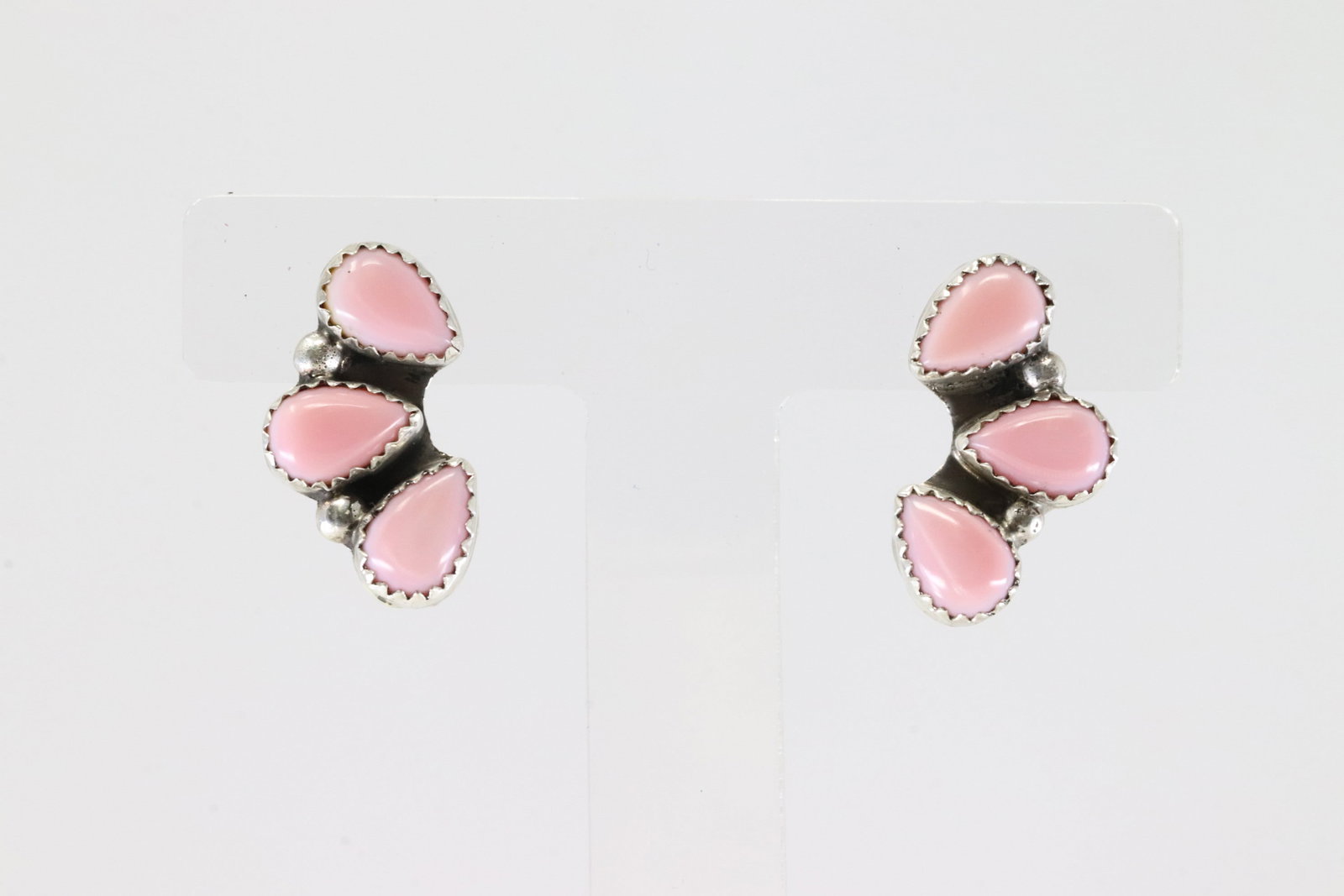 Native America Navajo Sterling Silver Pink Conch Shell Post Earring's By B.: This is a Native America Navajo Sterling Silver Pink Conch Shell Post Earring's By B.