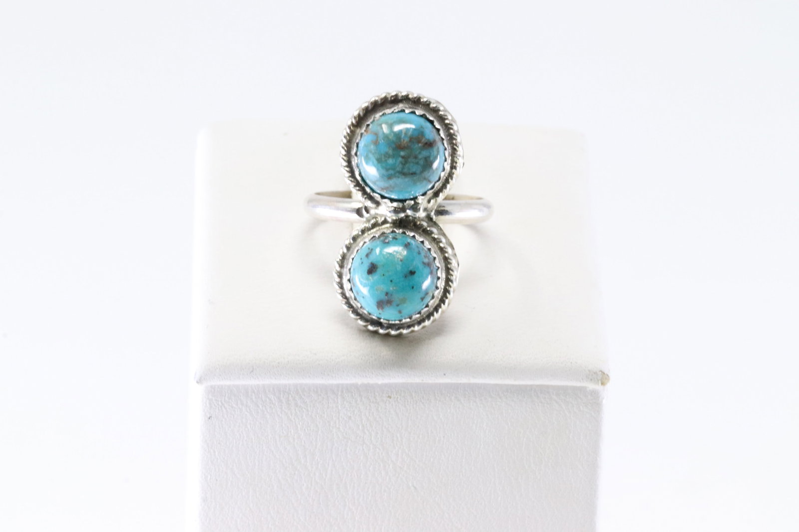 America Sterling Silver Turquoise Ring. (1 of 4)