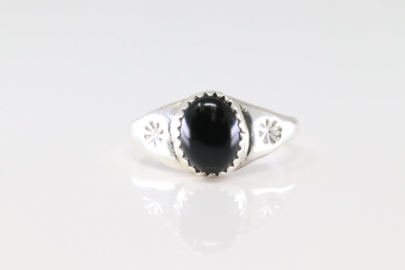 America Sterling Silver Black Onyx Ring. (1 of 4)