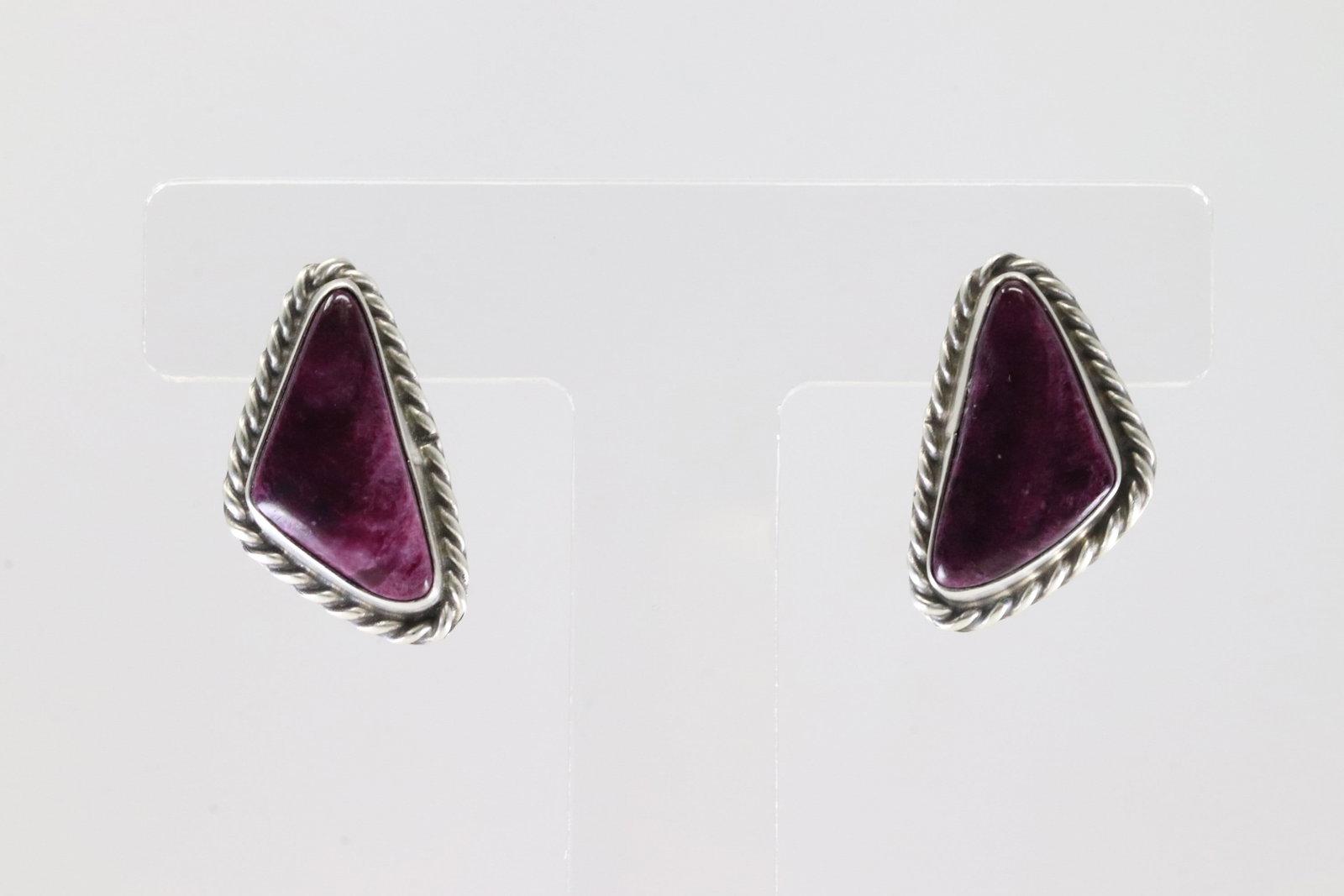 Native America Navajo Sterling Silver Purple Spiny Oyster Post Earring's By Chassity Belone.: This is a Native America Navajo Sterling Silver Purple Spiny Oyster Post Earring's By Chassity Belone.