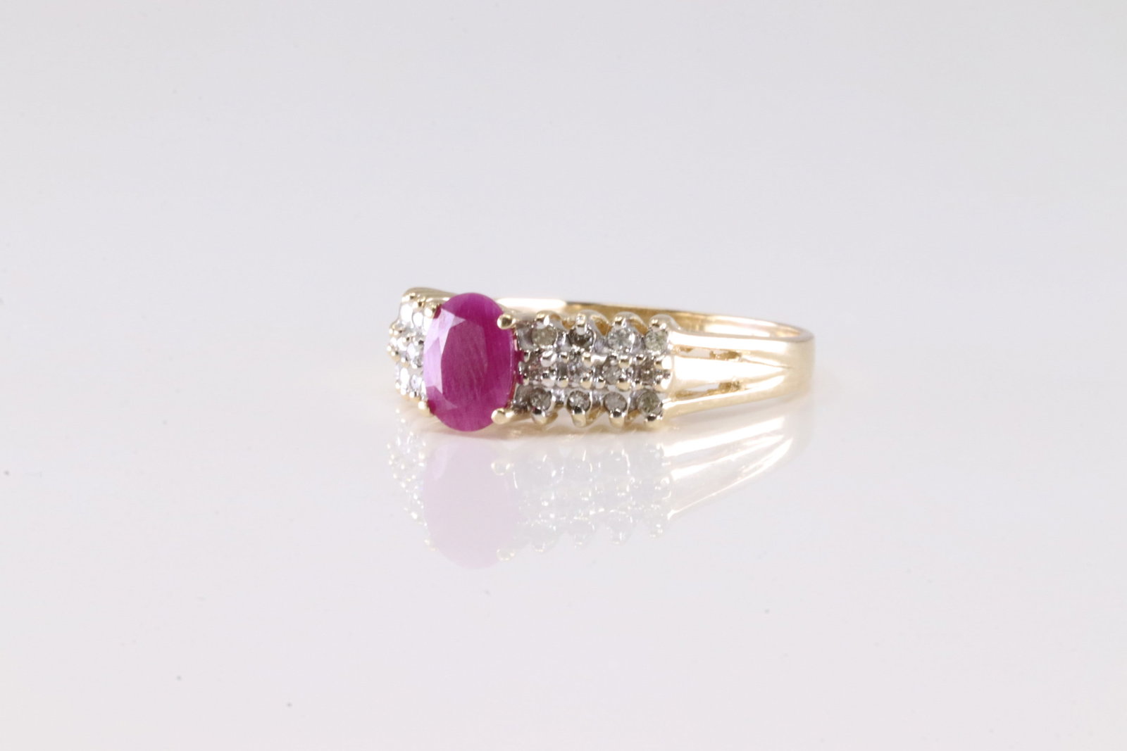 Ruby & Diamond Ring 14Kt. - 3