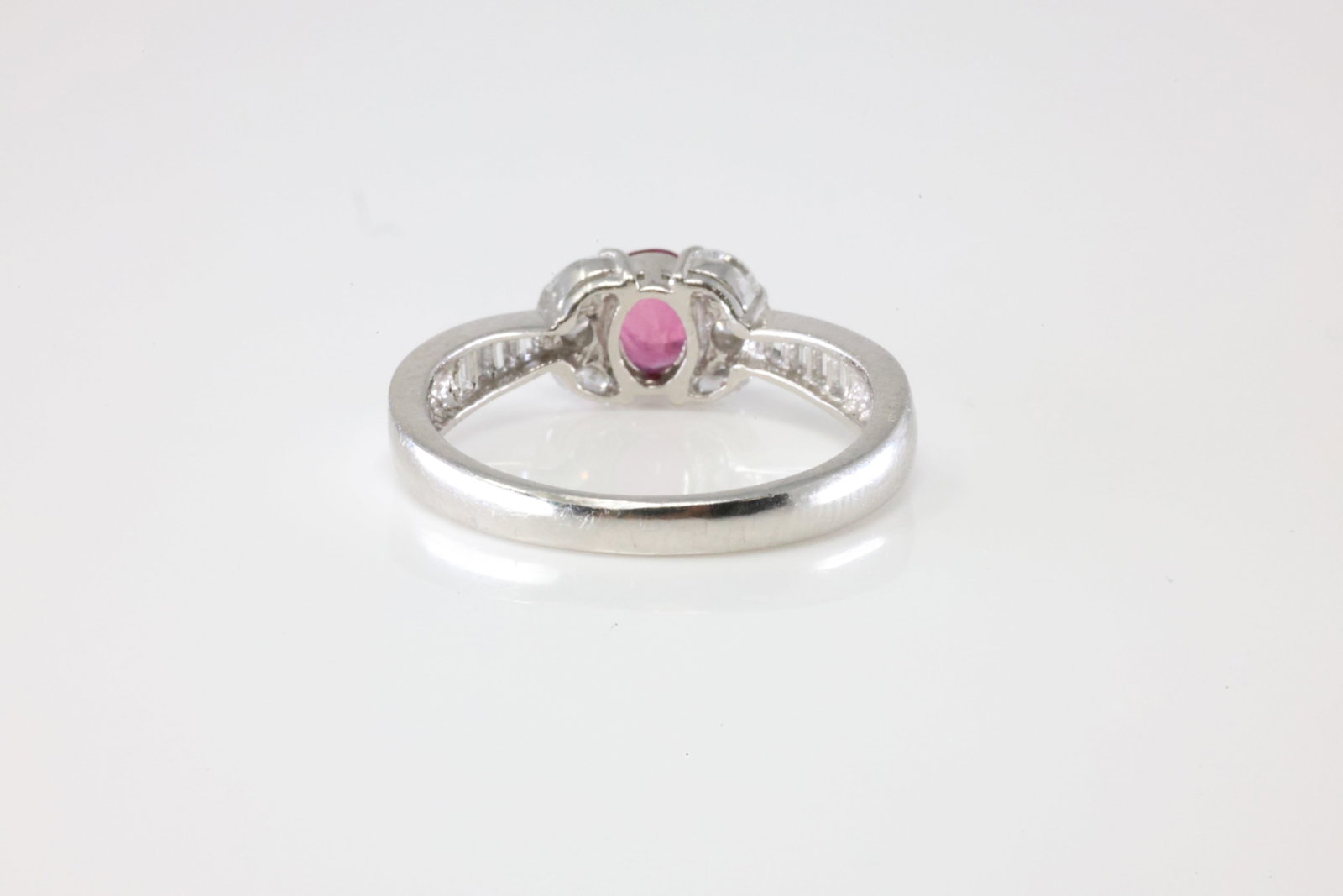 Ruby & Diamond Ring 18Kt. - 4