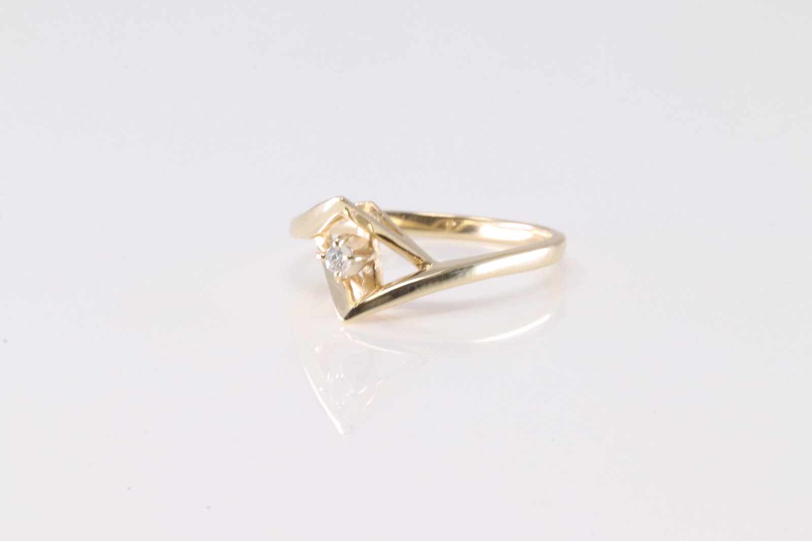 Diamond Ring 10Kt. - 3