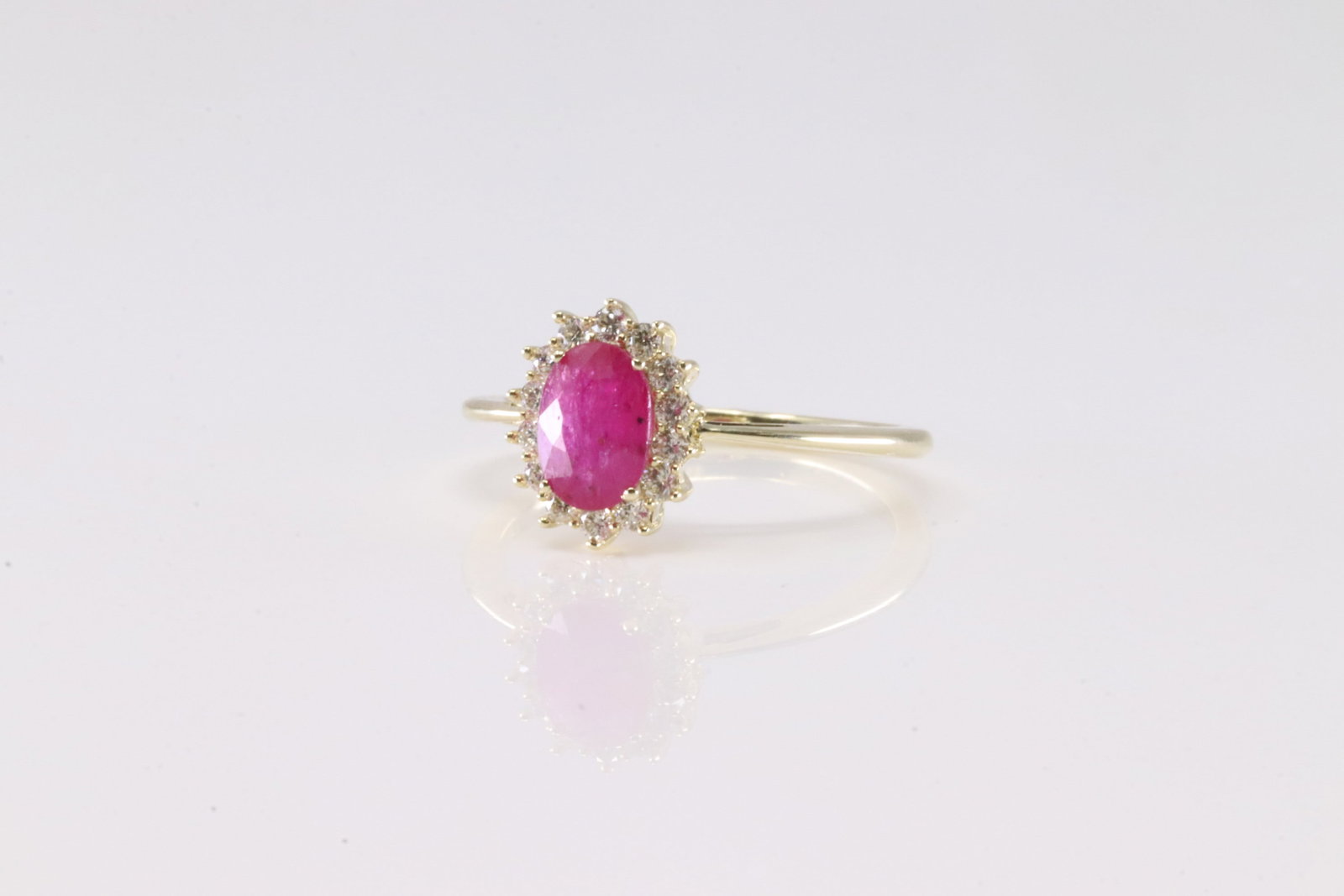 Ruby & Diamond Ring 10Kt. - 3