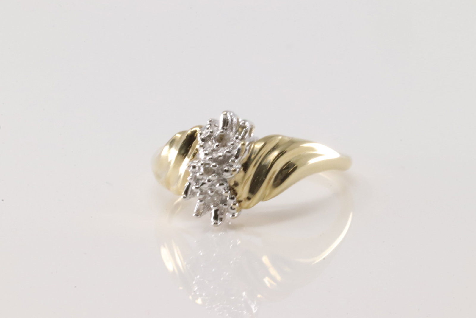 Diamond Ring 10Kt. - 2
